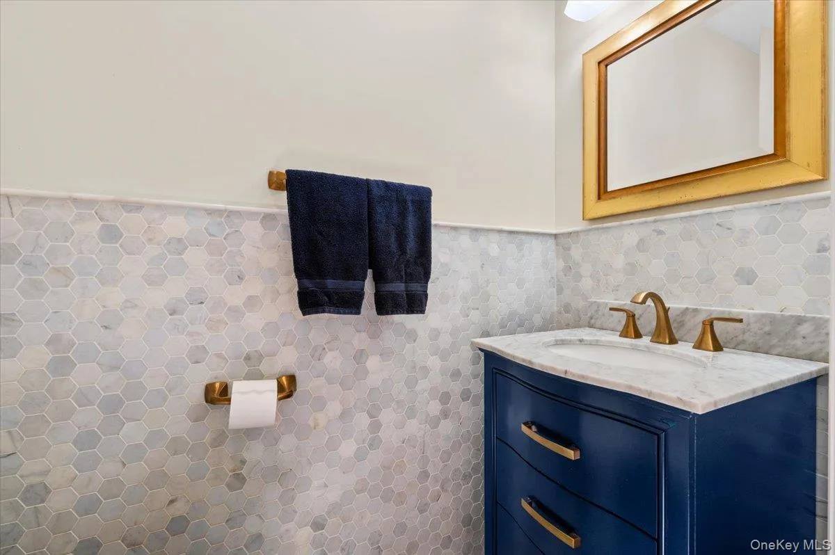 Marble Powder Room Marble Powder Room