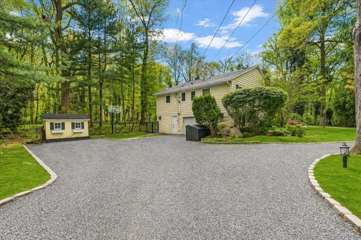 5 Fox Lane, Oyster Bay, NY, 4 Bedrooms Bedrooms, 9 Rooms Rooms,3 BathroomsBathrooms,Residential,For Rent,Fox,0,990449 5 Fox Lane, Oyster Bay, NY, 4 Bedrooms Bedrooms, 9 Rooms Rooms,3 BathroomsBathrooms,Residential,For Rent,Fox,0,990449