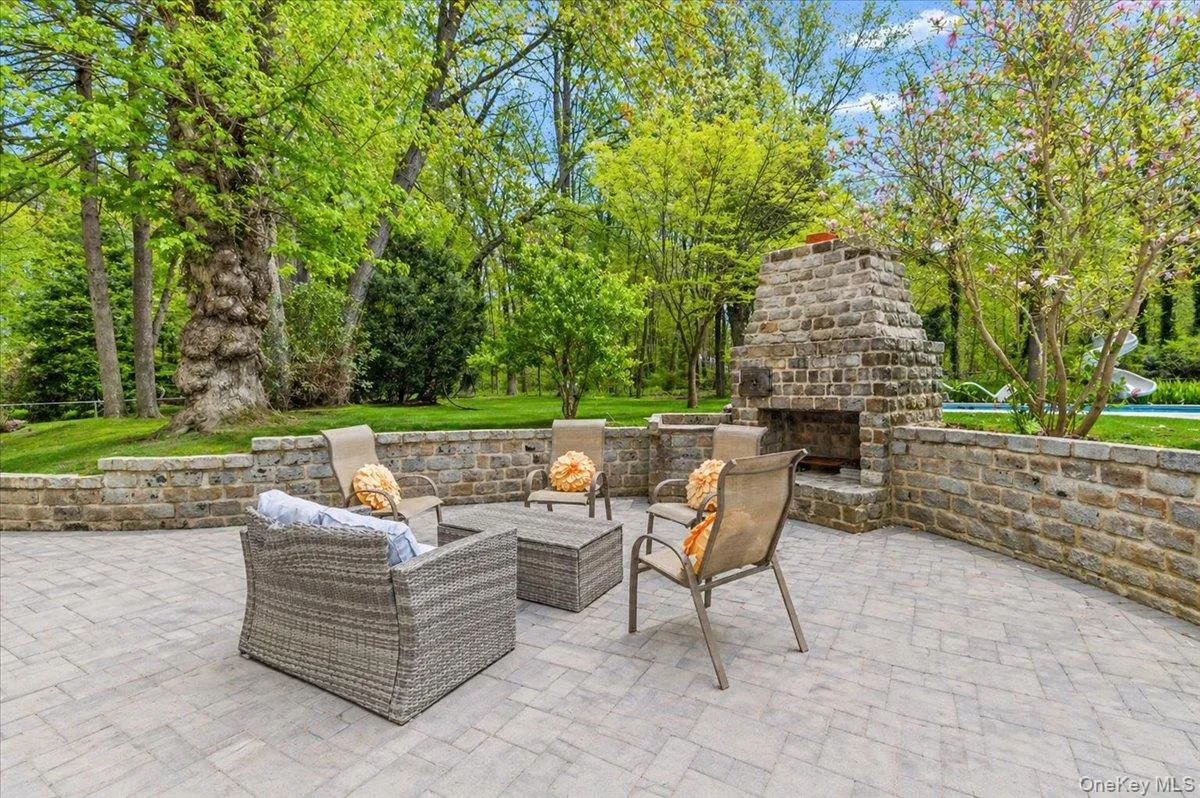 5 Fox Lane, Oyster Bay, NY, 4 Bedrooms Bedrooms, 9 Rooms Rooms,3 BathroomsBathrooms,Residential,For Rent,Fox,0,990449 5 Fox Lane, Oyster Bay, NY, 4 Bedrooms Bedrooms, 9 Rooms Rooms,3 BathroomsBathrooms,Residential,For Rent,Fox,0,990449