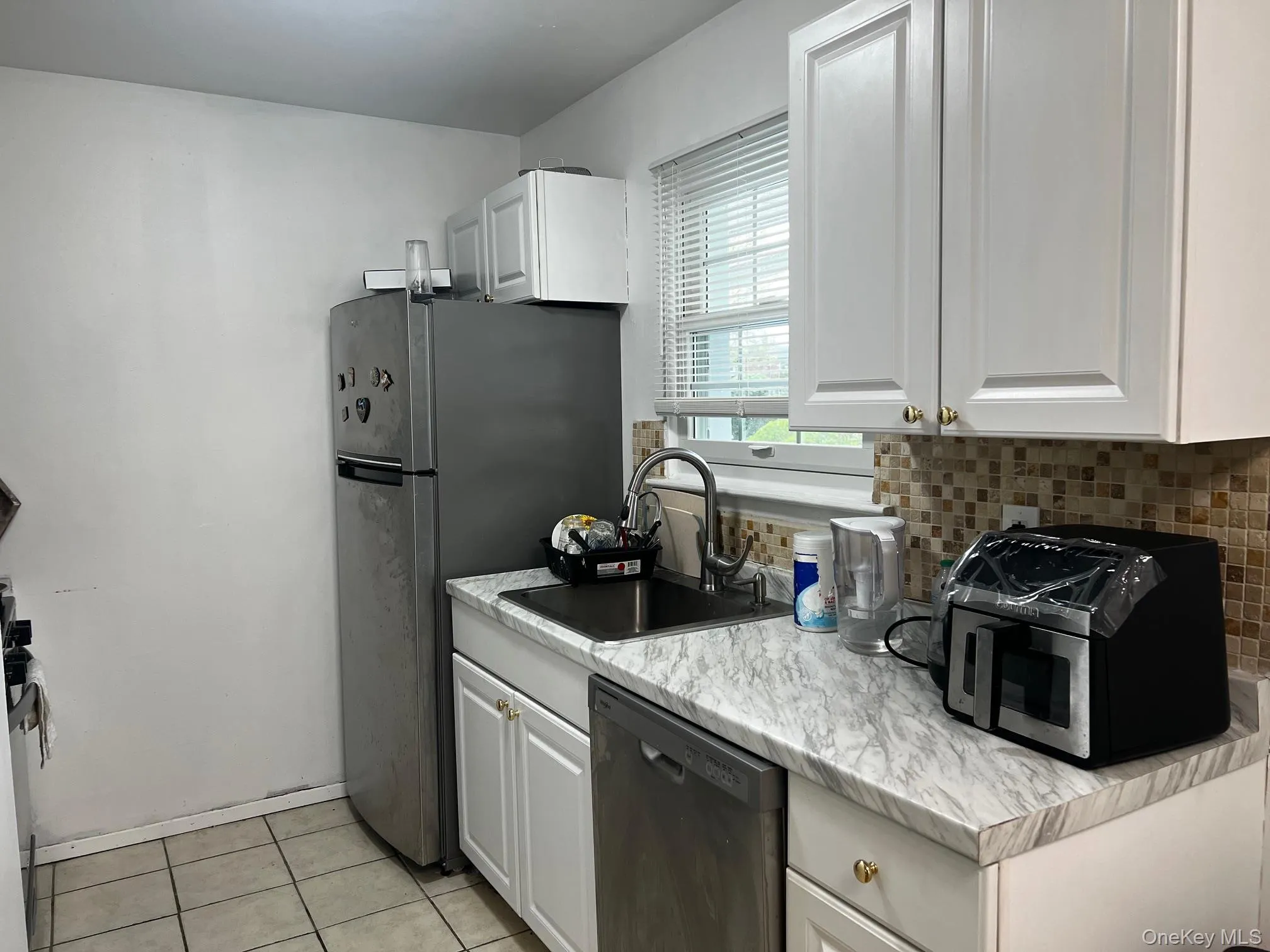Kitchen with Stainless Steel Appliances Kitchen with Stainless Steel Appliances