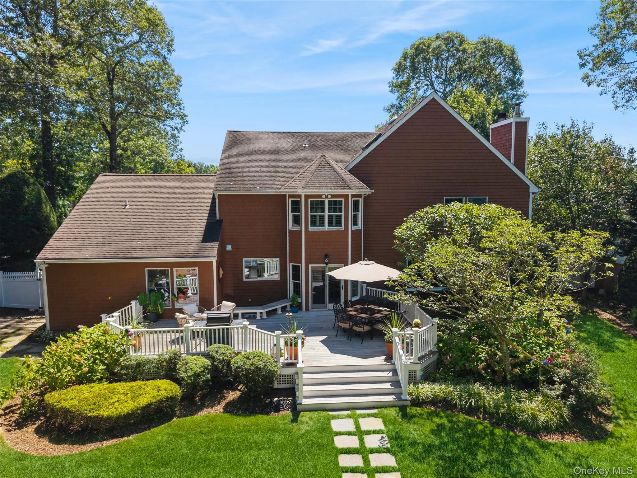 Magnificent detailing in this Hampton style 5 bedroom, 3.5 bath colonial Magnificent detailing in this Hampton style 5 bedroom, 3.5 bath colonial