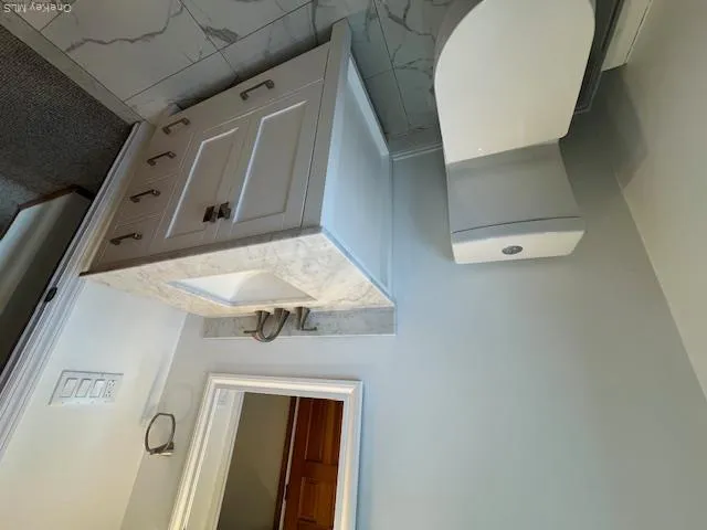 21 Herbert Avenue, North Hempstead, NY, 3 Bedrooms Bedrooms, 7 Rooms Rooms,2 BathroomsBathrooms,Residential Lease,For Rent,Herbert,0,990485 21 Herbert Avenue, North Hempstead, NY, 3 Bedrooms Bedrooms, 7 Rooms Rooms,2 BathroomsBathrooms,Residential Lease,For Rent,Herbert,0,990485