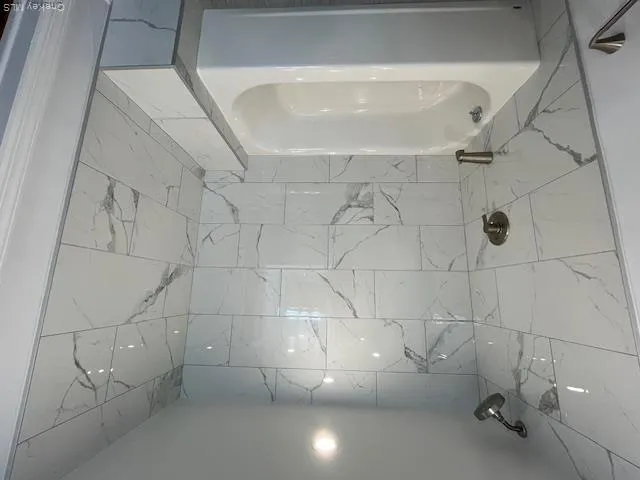 21 Herbert Avenue, North Hempstead, NY, 3 Bedrooms Bedrooms, 7 Rooms Rooms,2 BathroomsBathrooms,Residential Lease,For Rent,Herbert,0,990485 21 Herbert Avenue, North Hempstead, NY, 3 Bedrooms Bedrooms, 7 Rooms Rooms,2 BathroomsBathrooms,Residential Lease,For Rent,Herbert,0,990485