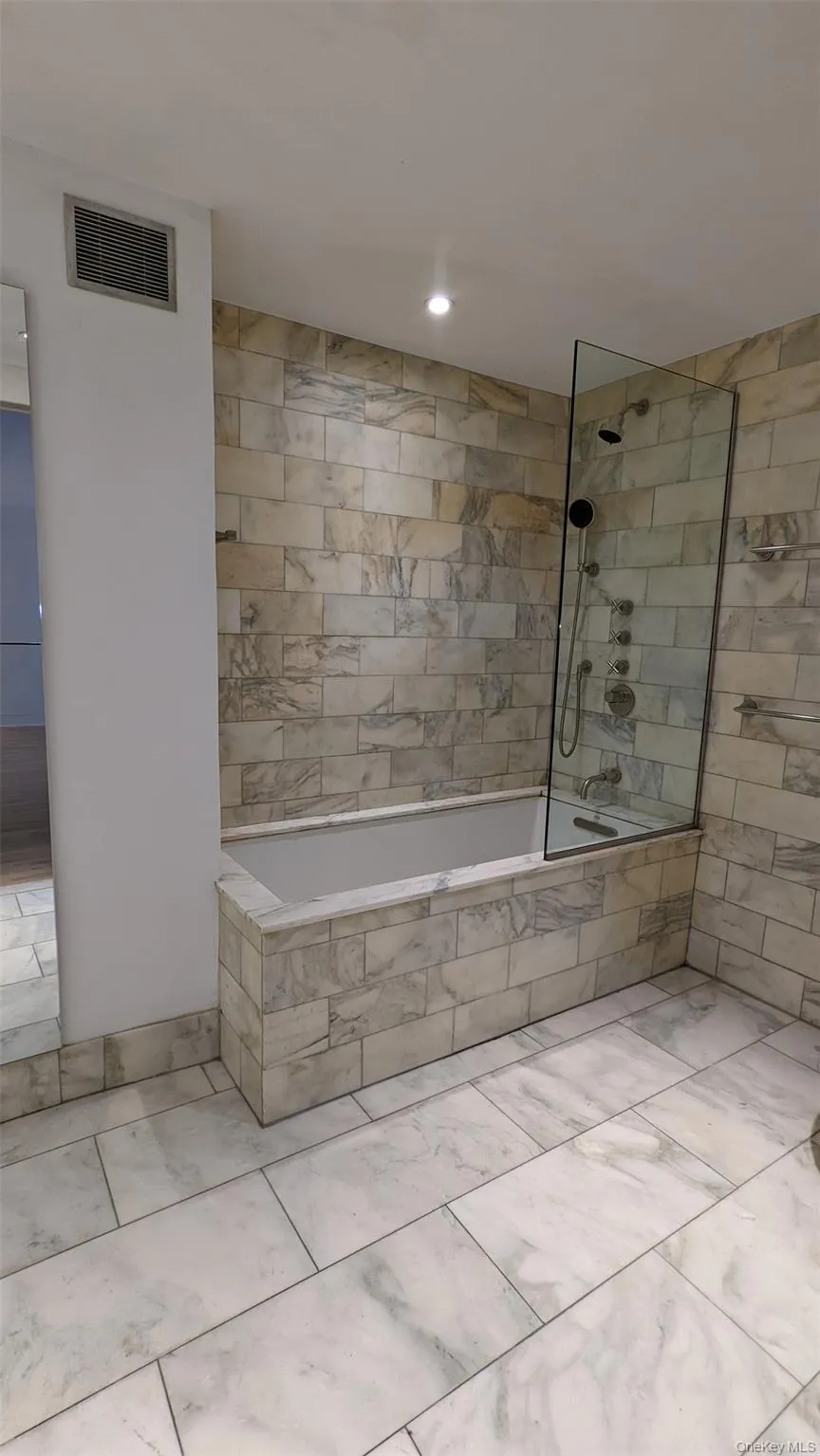 322 W 57 Street, New York, NY, 2 Rooms Rooms,1 BathroomBathrooms,Residential Lease,For Rent,W 57,0,990491 322 W 57 Street, New York, NY, 2 Rooms Rooms,1 BathroomBathrooms,Residential Lease,For Rent,W 57,0,990491