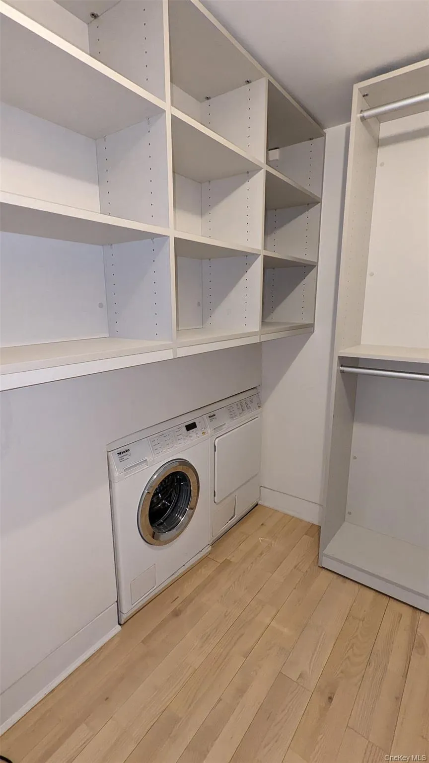 322 W 57 Street, New York, NY, 2 Rooms Rooms,1 BathroomBathrooms,Residential Lease,For Rent,W 57,0,990491 322 W 57 Street, New York, NY, 2 Rooms Rooms,1 BathroomBathrooms,Residential Lease,For Rent,W 57,0,990491