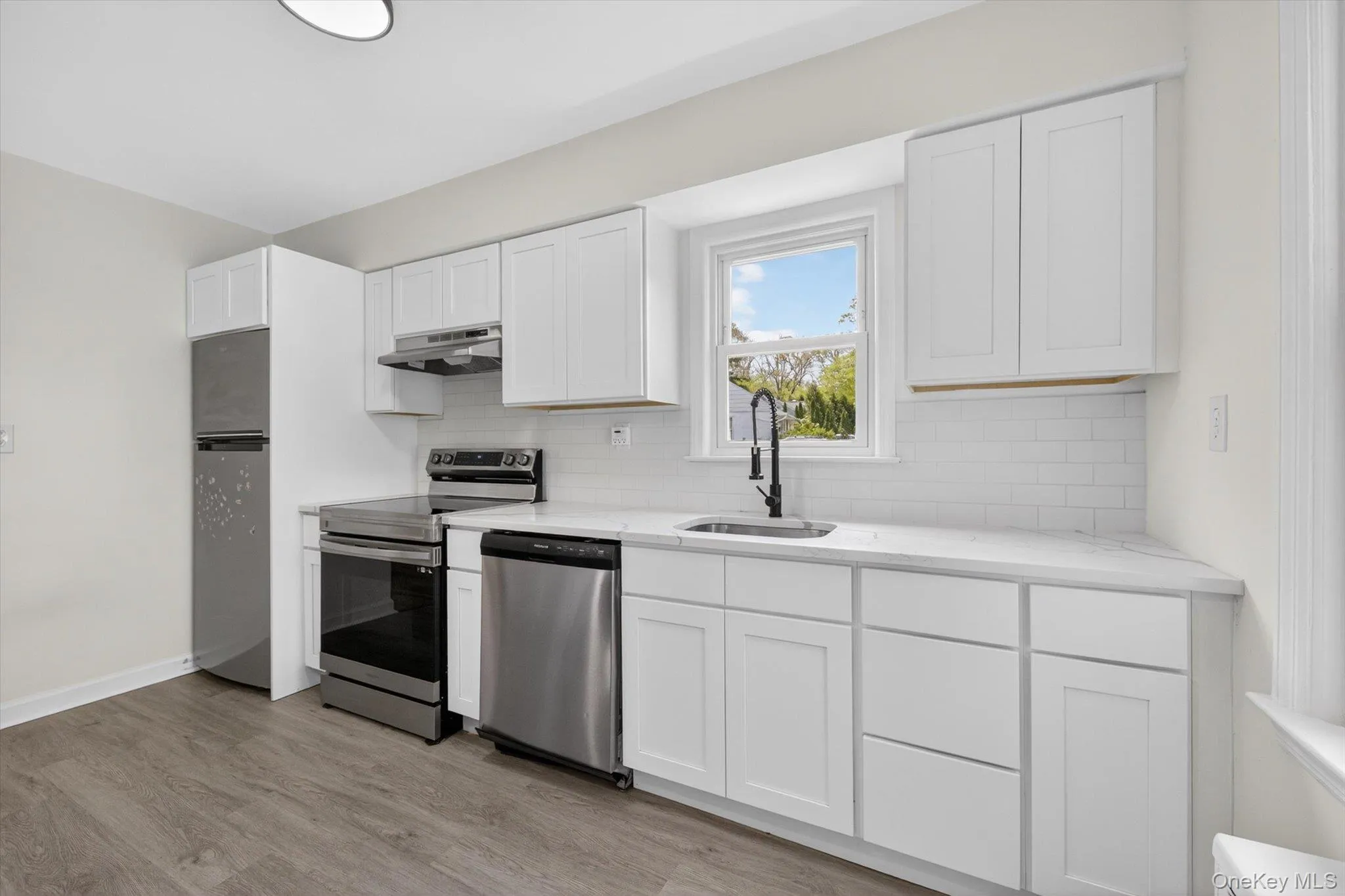 14 Roslyn Street, Wawarsing, NY, 3 Bedrooms Bedrooms, 7 Rooms Rooms,1 BathroomBathrooms,Residential,For Rent,Roslyn,0,990492 14 Roslyn Street, Wawarsing, NY, 3 Bedrooms Bedrooms, 7 Rooms Rooms,1 BathroomBathrooms,Residential,For Rent,Roslyn,0,990492