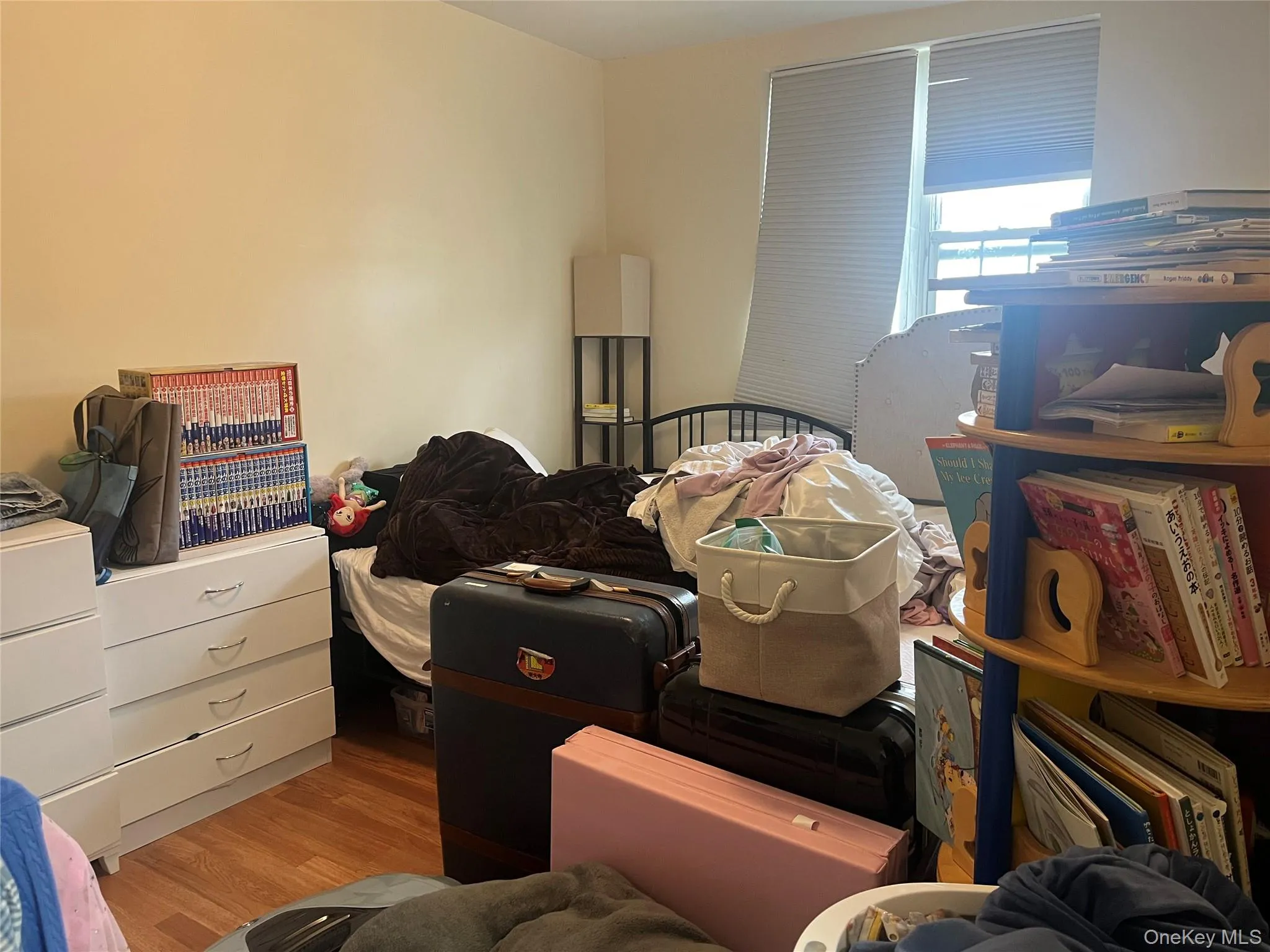 208-08 39 Avenue, New York, NY, 3 Bedrooms Bedrooms, 5 Rooms Rooms,1 BathroomBathrooms,Residential Lease,For Rent,39,0,990496 208-08 39 Avenue, New York, NY, 3 Bedrooms Bedrooms, 5 Rooms Rooms,1 BathroomBathrooms,Residential Lease,For Rent,39,0,990496