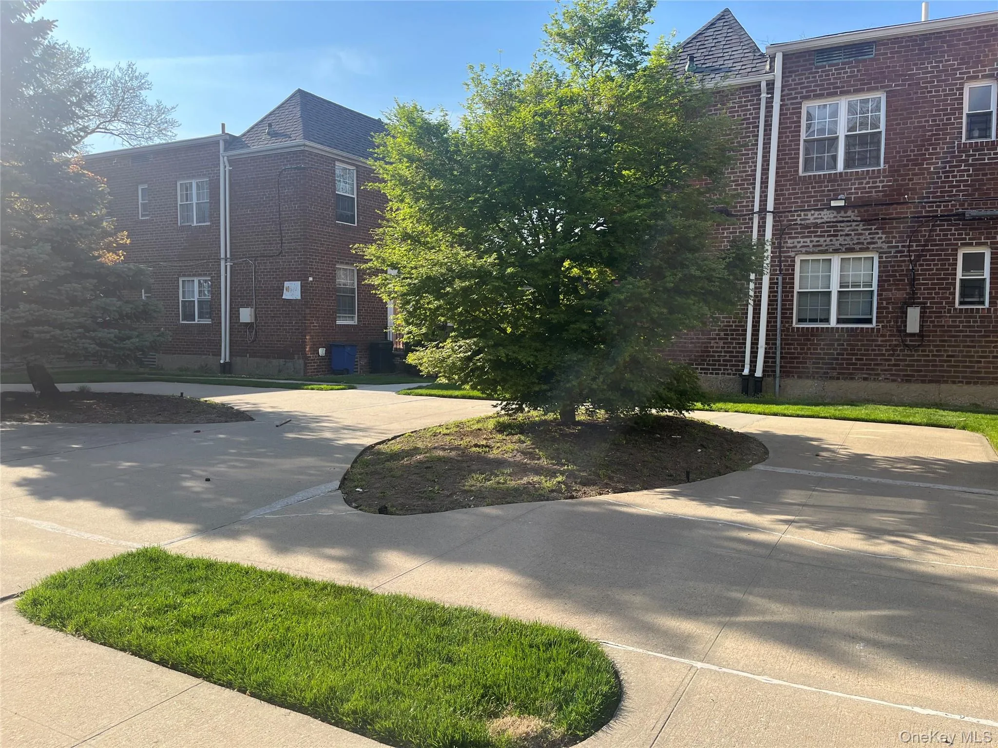 208-08 39 Avenue, New York, NY, 3 Bedrooms Bedrooms, 5 Rooms Rooms,1 BathroomBathrooms,Residential Lease,For Rent,39,0,990496 208-08 39 Avenue, New York, NY, 3 Bedrooms Bedrooms, 5 Rooms Rooms,1 BathroomBathrooms,Residential Lease,For Rent,39,0,990496