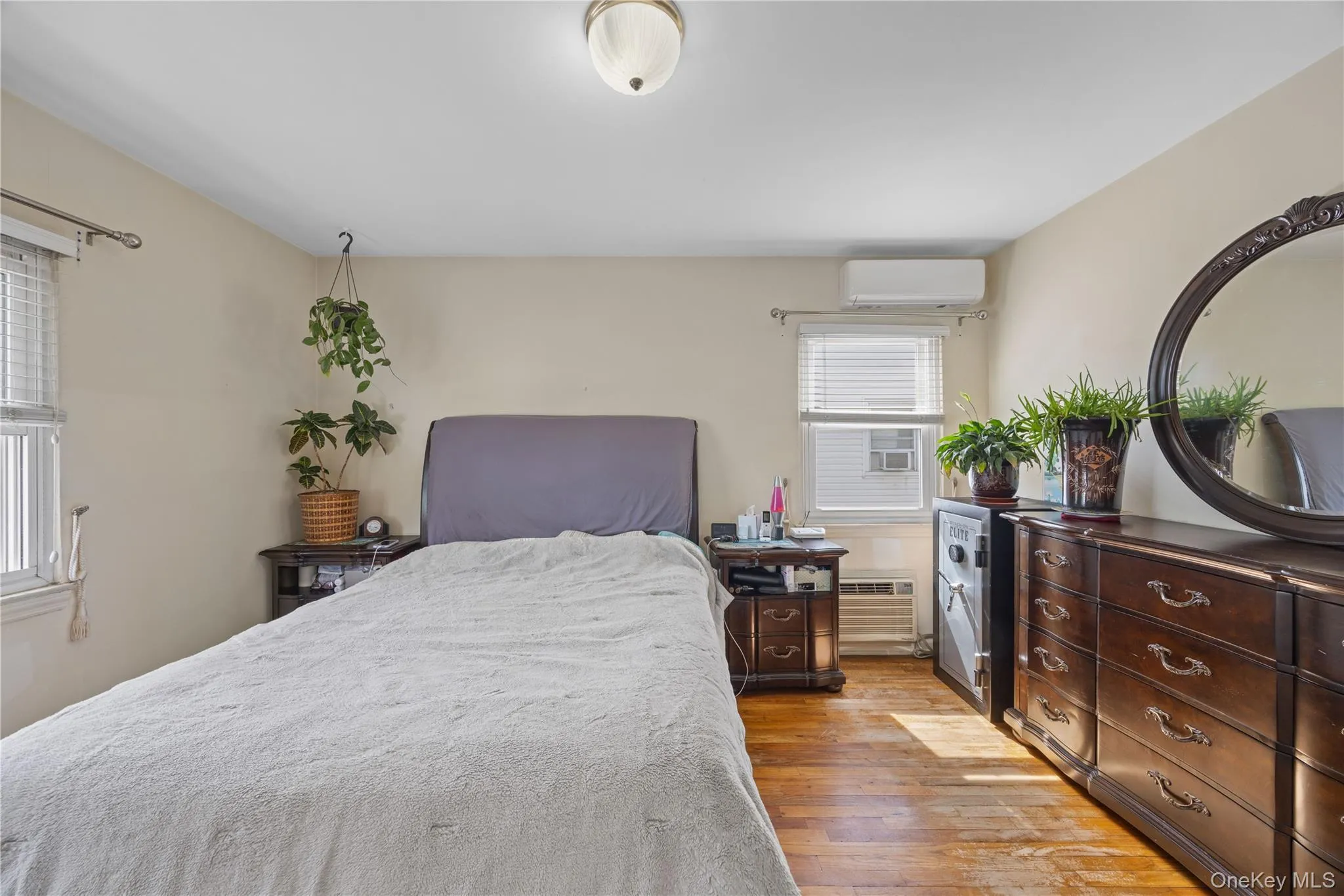 13817 64th Avenue, New York, NY, 2 Bedrooms Bedrooms, 5 Rooms Rooms,2 BathroomsBathrooms,Residential,For Rent,64th,0,990506 13817 64th Avenue, New York, NY, 2 Bedrooms Bedrooms, 5 Rooms Rooms,2 BathroomsBathrooms,Residential,For Rent,64th,0,990506