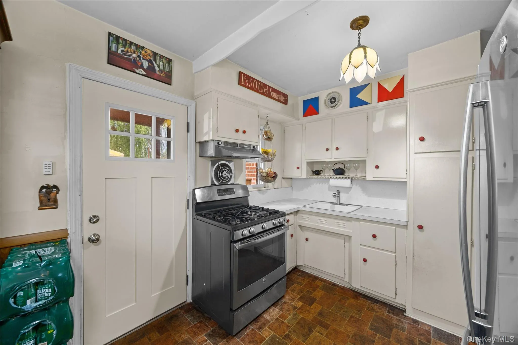 13817 64th Avenue, New York, NY, 2 Bedrooms Bedrooms, 5 Rooms Rooms,2 BathroomsBathrooms,Residential,For Rent,64th,0,990506 13817 64th Avenue, New York, NY, 2 Bedrooms Bedrooms, 5 Rooms Rooms,2 BathroomsBathrooms,Residential,For Rent,64th,0,990506