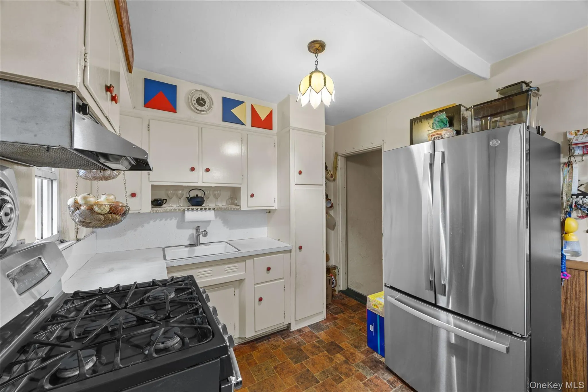 13817 64th Avenue, New York, NY, 2 Bedrooms Bedrooms, 5 Rooms Rooms,2 BathroomsBathrooms,Residential,For Rent,64th,0,990506 13817 64th Avenue, New York, NY, 2 Bedrooms Bedrooms, 5 Rooms Rooms,2 BathroomsBathrooms,Residential,For Rent,64th,0,990506