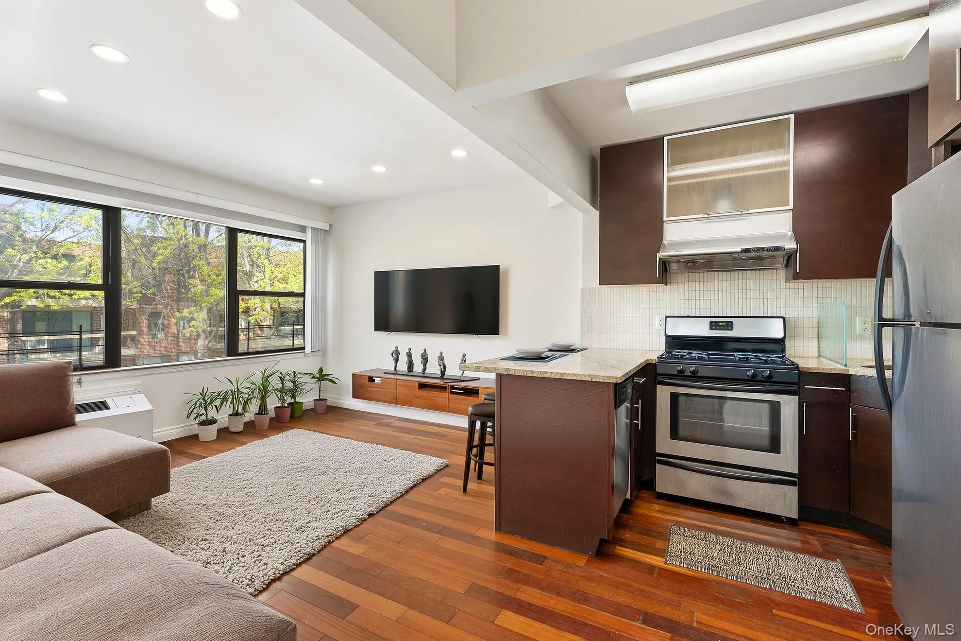 7119 162nd Street, New York, NY, 1 Bedroom Bedrooms, 3 Rooms Rooms,1 BathroomBathrooms,Residential Lease,For Rent,162nd,0,990515 7119 162nd Street, New York, NY, 1 Bedroom Bedrooms, 3 Rooms Rooms,1 BathroomBathrooms,Residential Lease,For Rent,162nd,0,990515