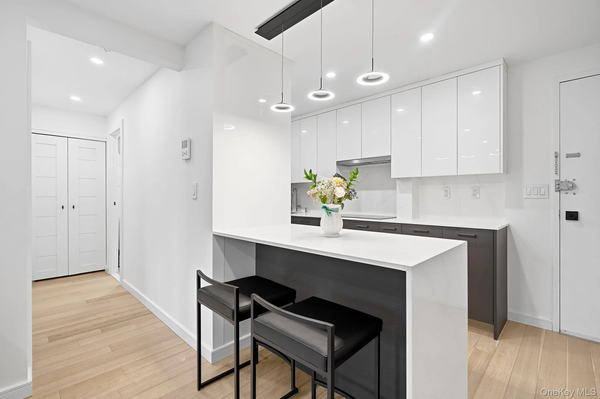 560 Halstead Avenue, Harrison, NY, 1 Bedroom Bedrooms, 3 Rooms Rooms,1 BathroomBathrooms,Residential Lease,For Rent,Halstead,0,990522 560 Halstead Avenue, Harrison, NY, 1 Bedroom Bedrooms, 3 Rooms Rooms,1 BathroomBathrooms,Residential Lease,For Rent,Halstead,0,990522