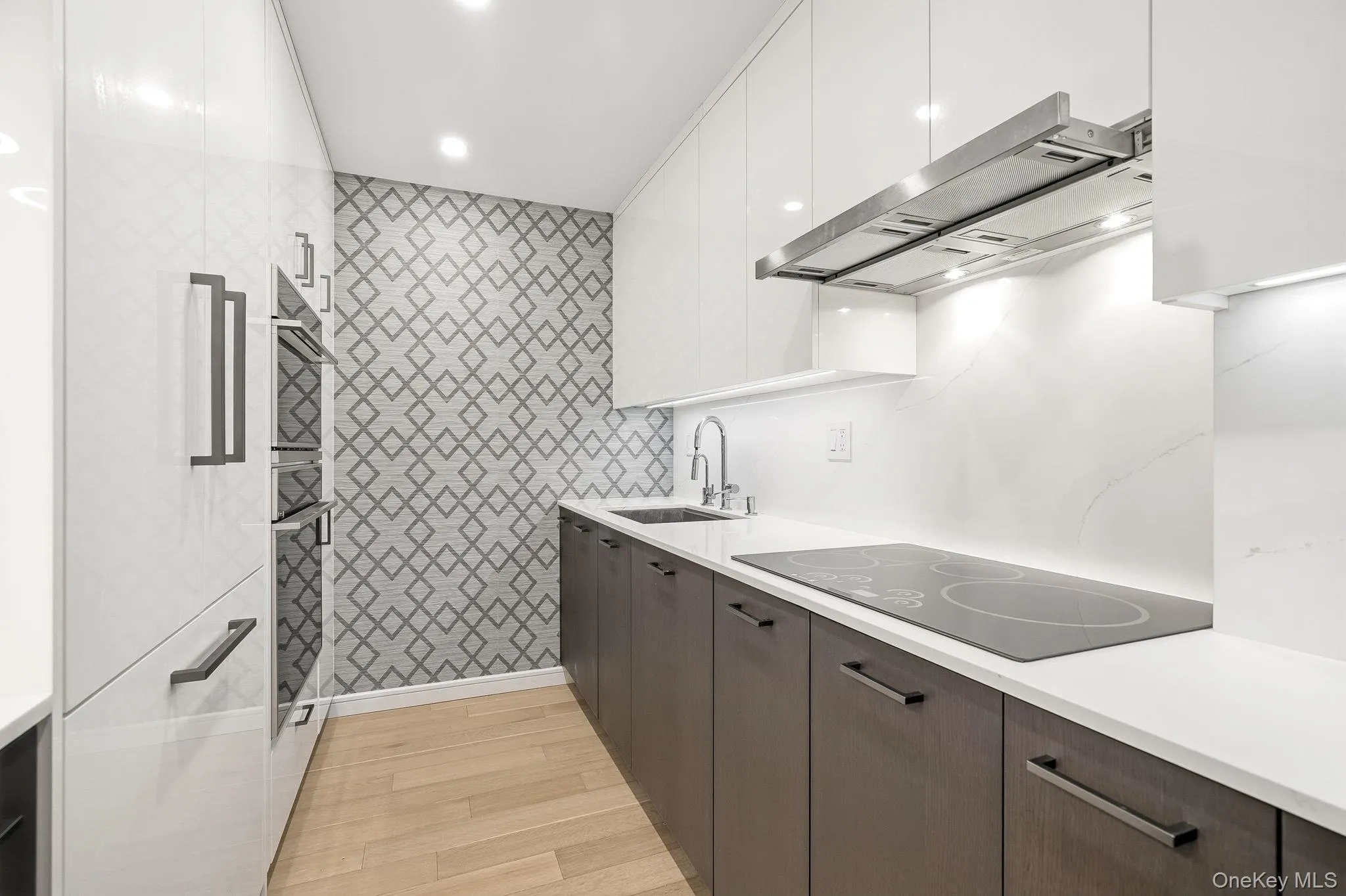 560 Halstead Avenue, Harrison, NY, 1 Bedroom Bedrooms, 3 Rooms Rooms,1 BathroomBathrooms,Residential Lease,For Rent,Halstead,0,990522 560 Halstead Avenue, Harrison, NY, 1 Bedroom Bedrooms, 3 Rooms Rooms,1 BathroomBathrooms,Residential Lease,For Rent,Halstead,0,990522
