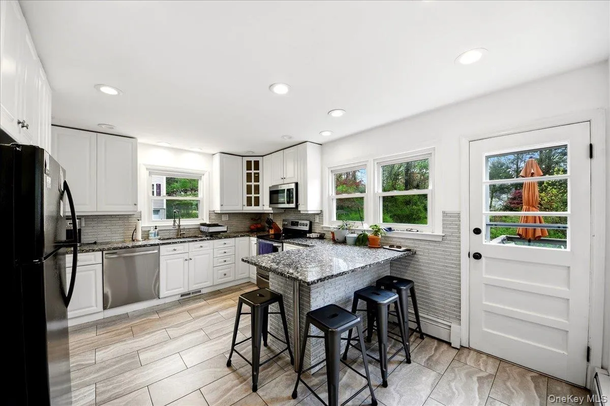 398 Cherry Street, Bedford, NY, 4 Bedrooms Bedrooms, 9 Rooms Rooms,2 BathroomsBathrooms,Residential Lease,For Rent,Cherry,0,990523 398 Cherry Street, Bedford, NY, 4 Bedrooms Bedrooms, 9 Rooms Rooms,2 BathroomsBathrooms,Residential Lease,For Rent,Cherry,0,990523