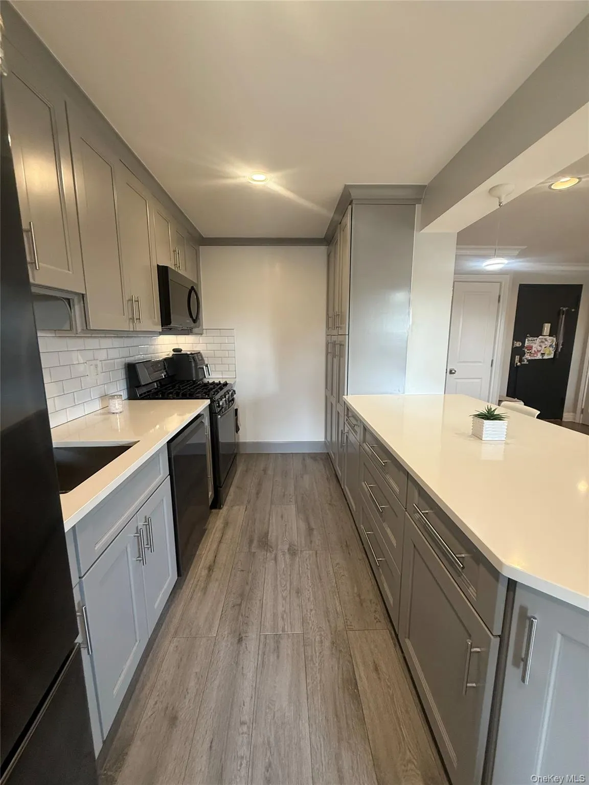 151-35 84th Street, New York, NY, 2 Bedrooms Bedrooms, 7 Rooms Rooms,2 BathroomsBathrooms,Residential Lease,For Rent,84th,0,990530 151-35 84th Street, New York, NY, 2 Bedrooms Bedrooms, 7 Rooms Rooms,2 BathroomsBathrooms,Residential Lease,For Rent,84th,0,990530