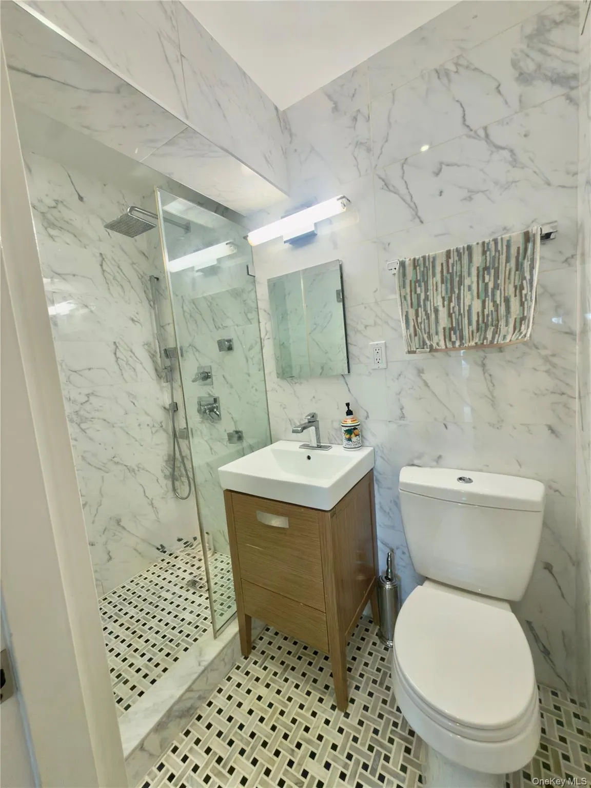 151-35 84th Street, New York, NY, 2 Bedrooms Bedrooms, 7 Rooms Rooms,2 BathroomsBathrooms,Residential Lease,For Rent,84th,0,990530 151-35 84th Street, New York, NY, 2 Bedrooms Bedrooms, 7 Rooms Rooms,2 BathroomsBathrooms,Residential Lease,For Rent,84th,0,990530