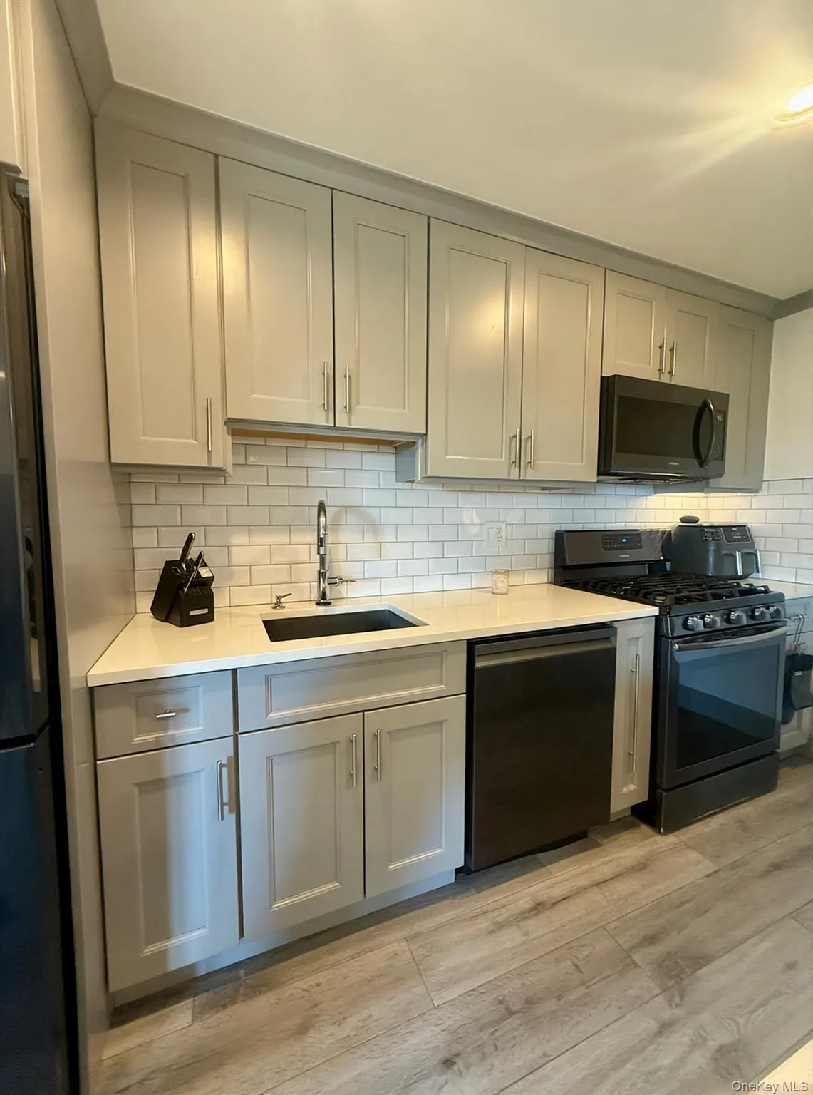 151-35 84th Street, New York, NY, 2 Bedrooms Bedrooms, 7 Rooms Rooms,2 BathroomsBathrooms,Residential Lease,For Rent,84th,0,990530 151-35 84th Street, New York, NY, 2 Bedrooms Bedrooms, 7 Rooms Rooms,2 BathroomsBathrooms,Residential Lease,For Rent,84th,0,990530