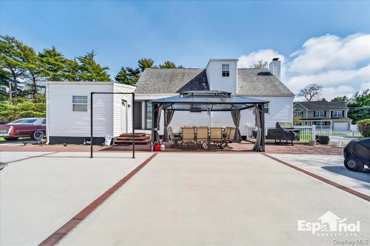 36 Ronald Drive, Babylon, NY, 5 Bedrooms Bedrooms, 9 Rooms Rooms,3 BathroomsBathrooms,Residential Sale,For Rent,Ronald,0,990542 36 Ronald Drive, Babylon, NY, 5 Bedrooms Bedrooms, 9 Rooms Rooms,3 BathroomsBathrooms,Residential Sale,For Rent,Ronald,0,990542