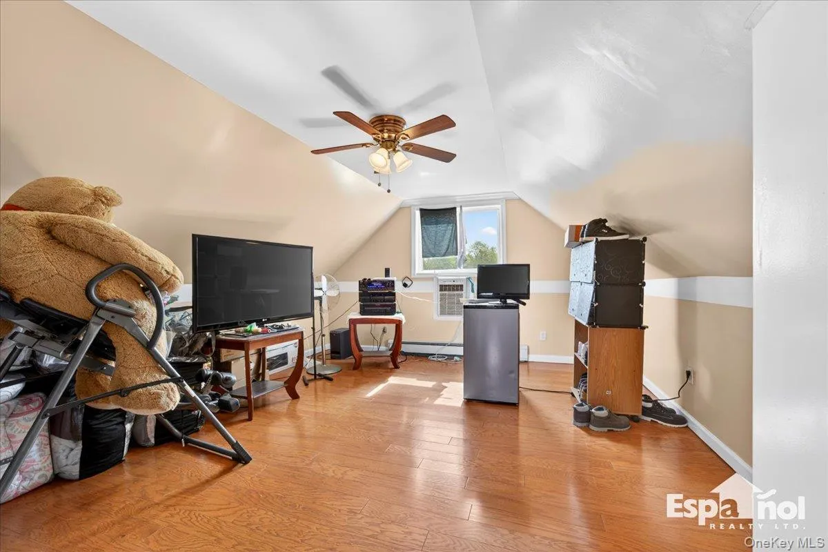 36 Ronald Drive, Babylon, NY, 5 Bedrooms Bedrooms, 9 Rooms Rooms,3 BathroomsBathrooms,Residential Sale,For Rent,Ronald,0,990542 36 Ronald Drive, Babylon, NY, 5 Bedrooms Bedrooms, 9 Rooms Rooms,3 BathroomsBathrooms,Residential Sale,For Rent,Ronald,0,990542