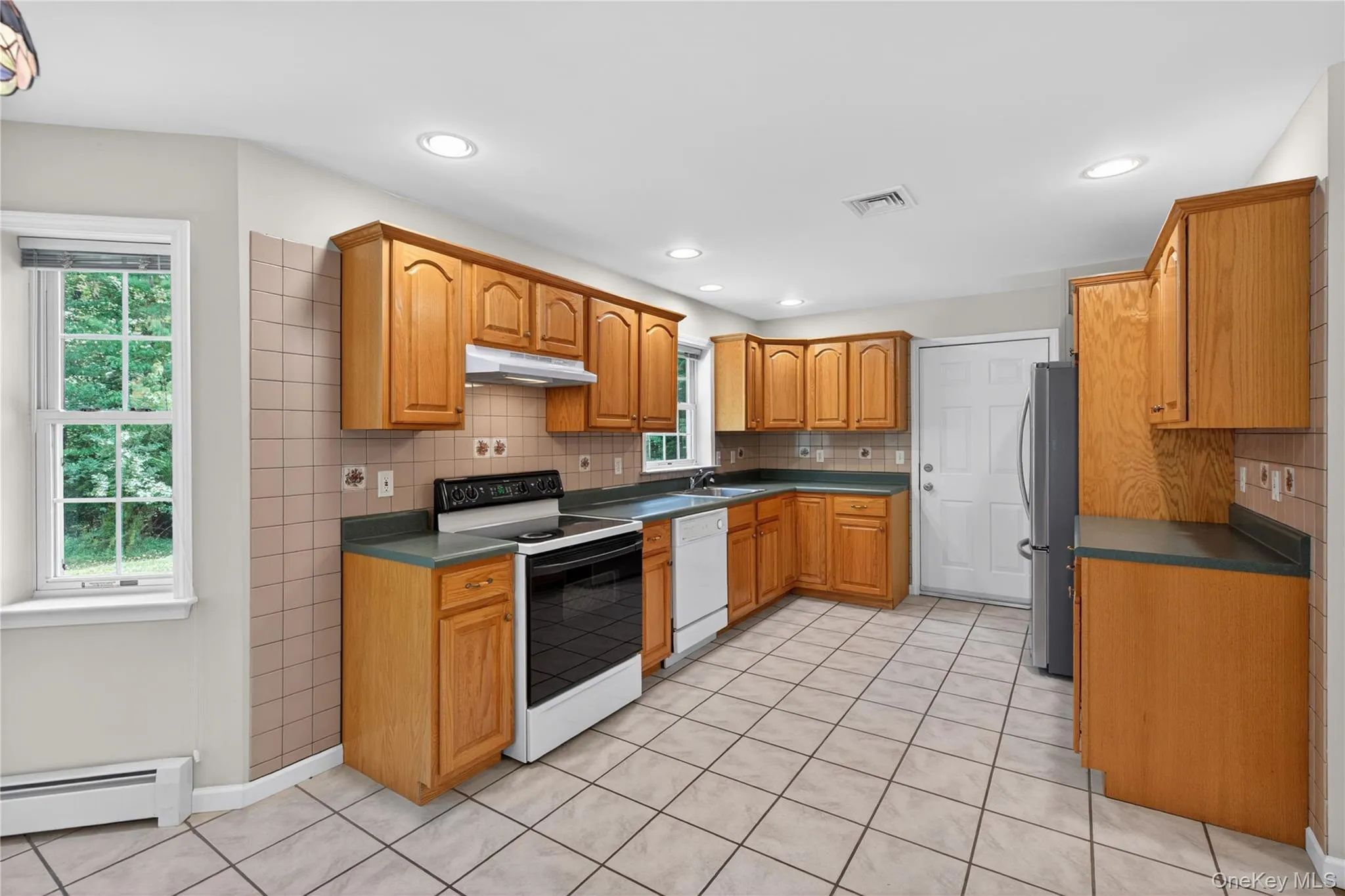 18 Locust Drive, Crawford, NY, 3 Bedrooms Bedrooms, 10 Rooms Rooms,2 BathroomsBathrooms,Residential,For Rent,Locust,0,990547 18 Locust Drive, Crawford, NY, 3 Bedrooms Bedrooms, 10 Rooms Rooms,2 BathroomsBathrooms,Residential,For Rent,Locust,0,990547