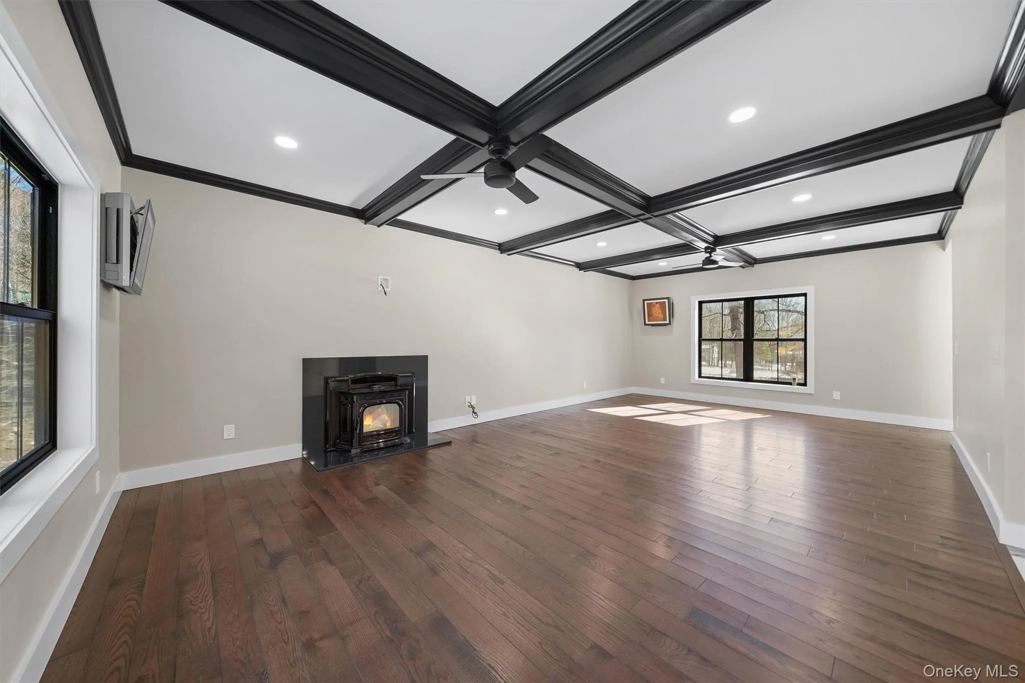 Pictures of a similar home recently completed by the builder. Pictures of a similar home recently completed by the builder.