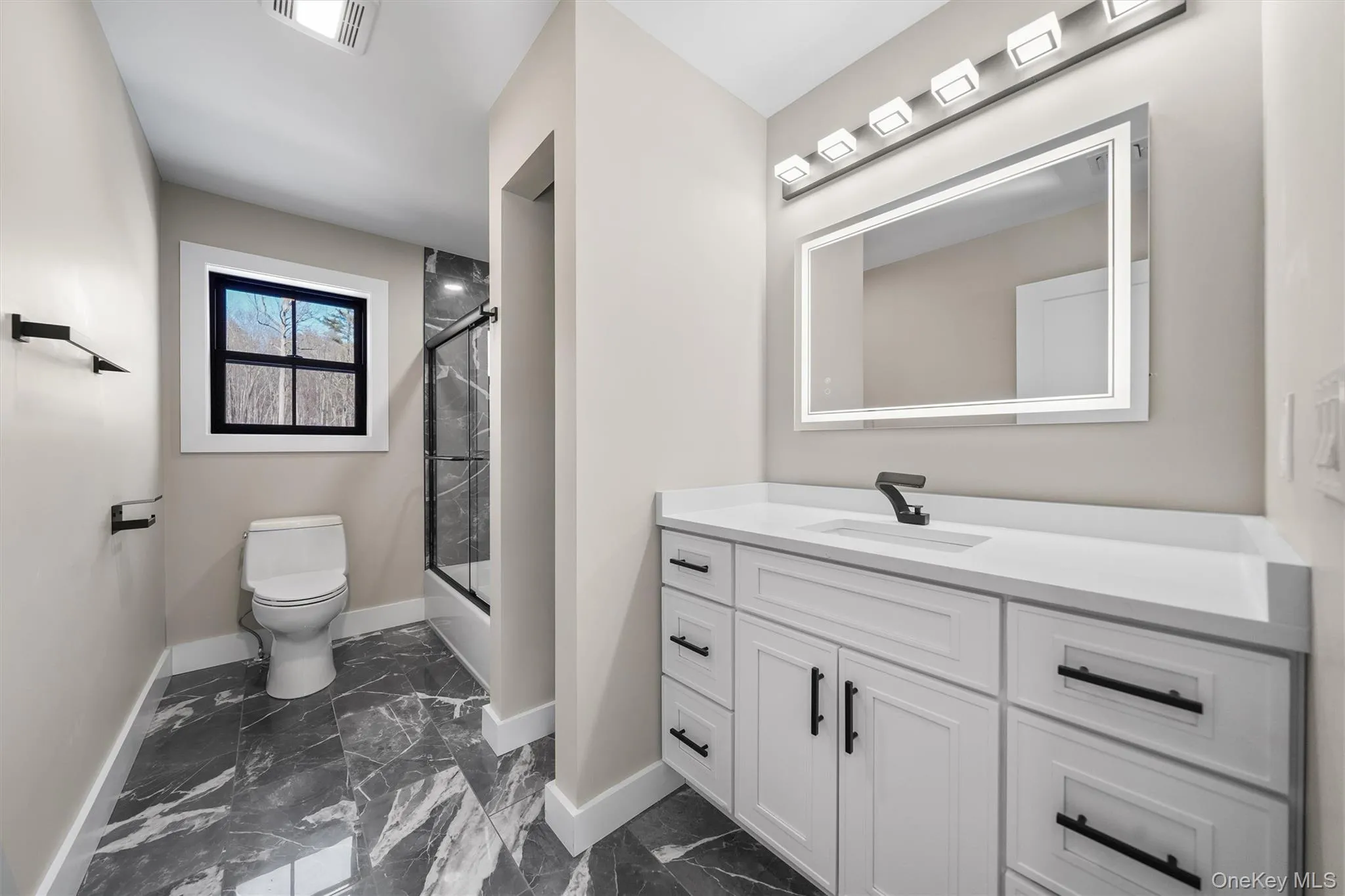 Pictures of a similar home recently completed by the builder. Pictures of a similar home recently completed by the builder.