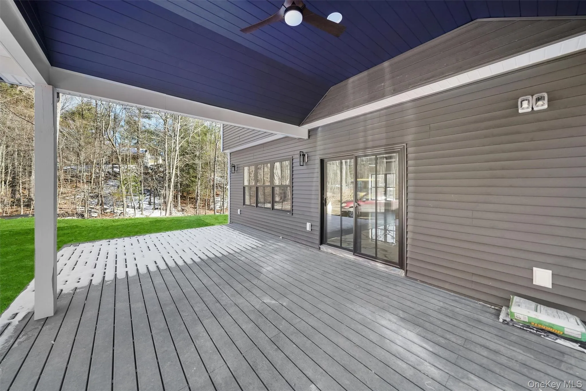 Pictures of a similar home recently completed by the builder. Pictures of a similar home recently completed by the builder.