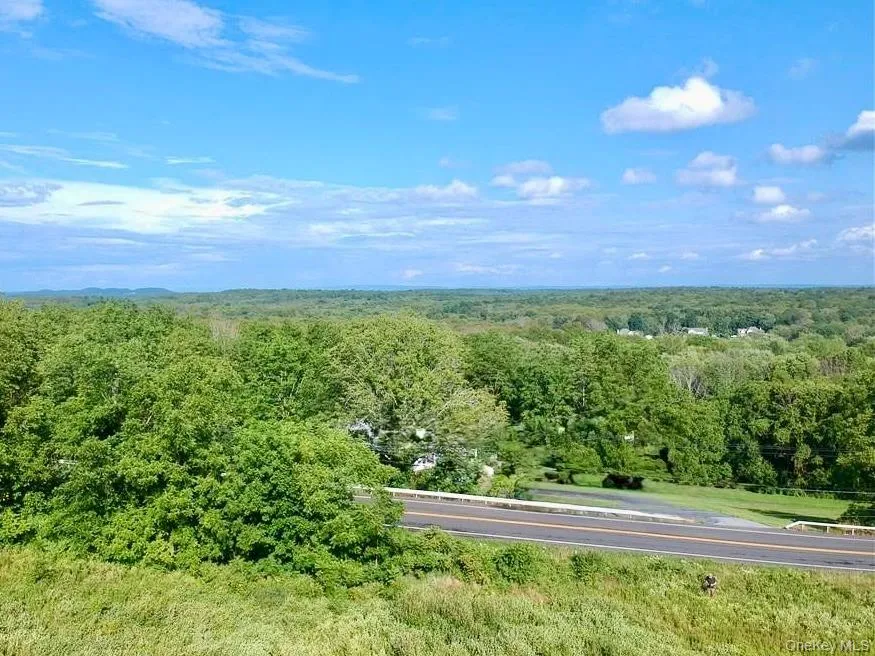 Southeast facing with miles and miles of views. Southeast facing with miles and miles of views.