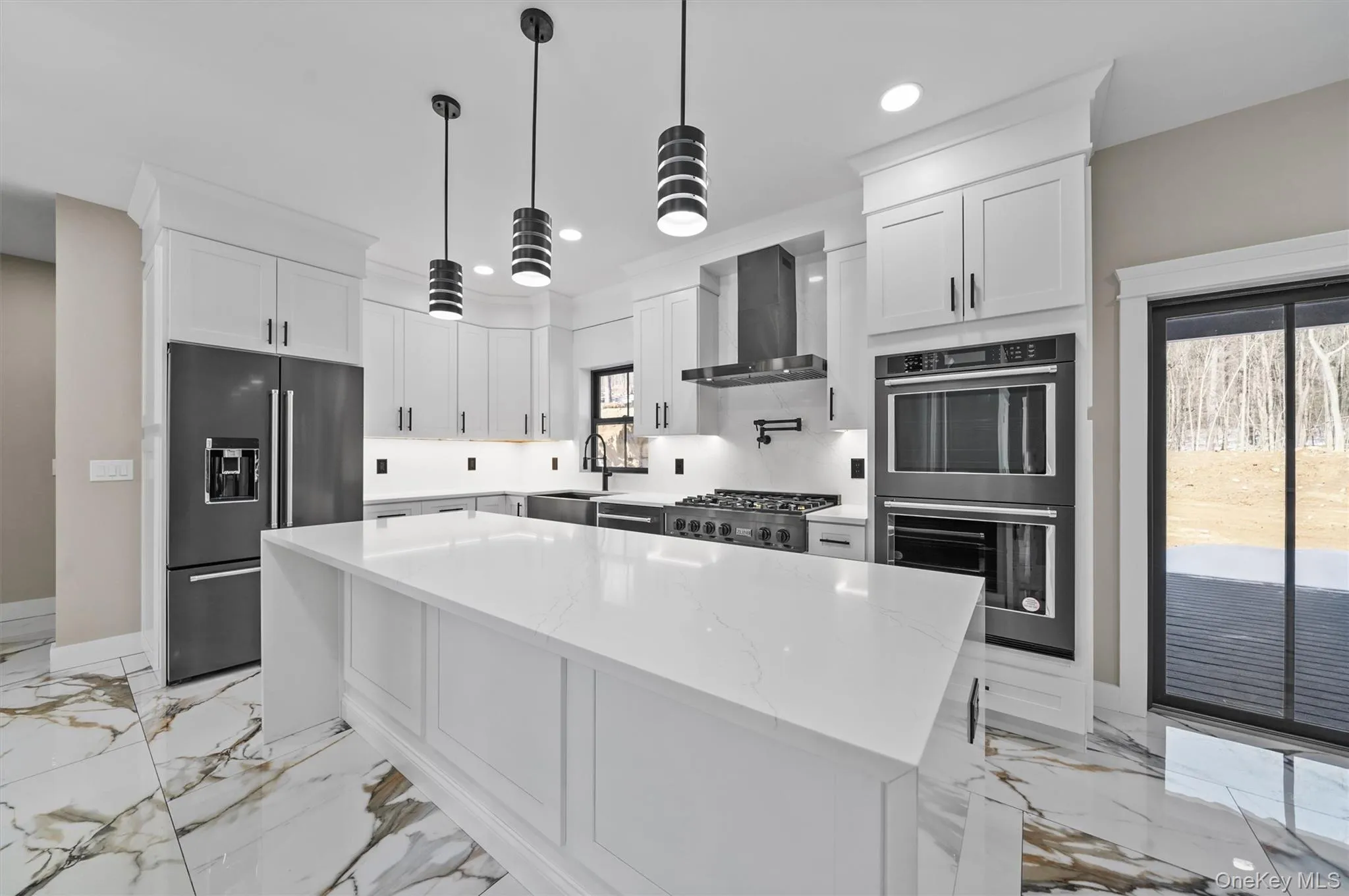 Pictures of a similar home recently completed by the builder. Pictures of a similar home recently completed by the builder.
