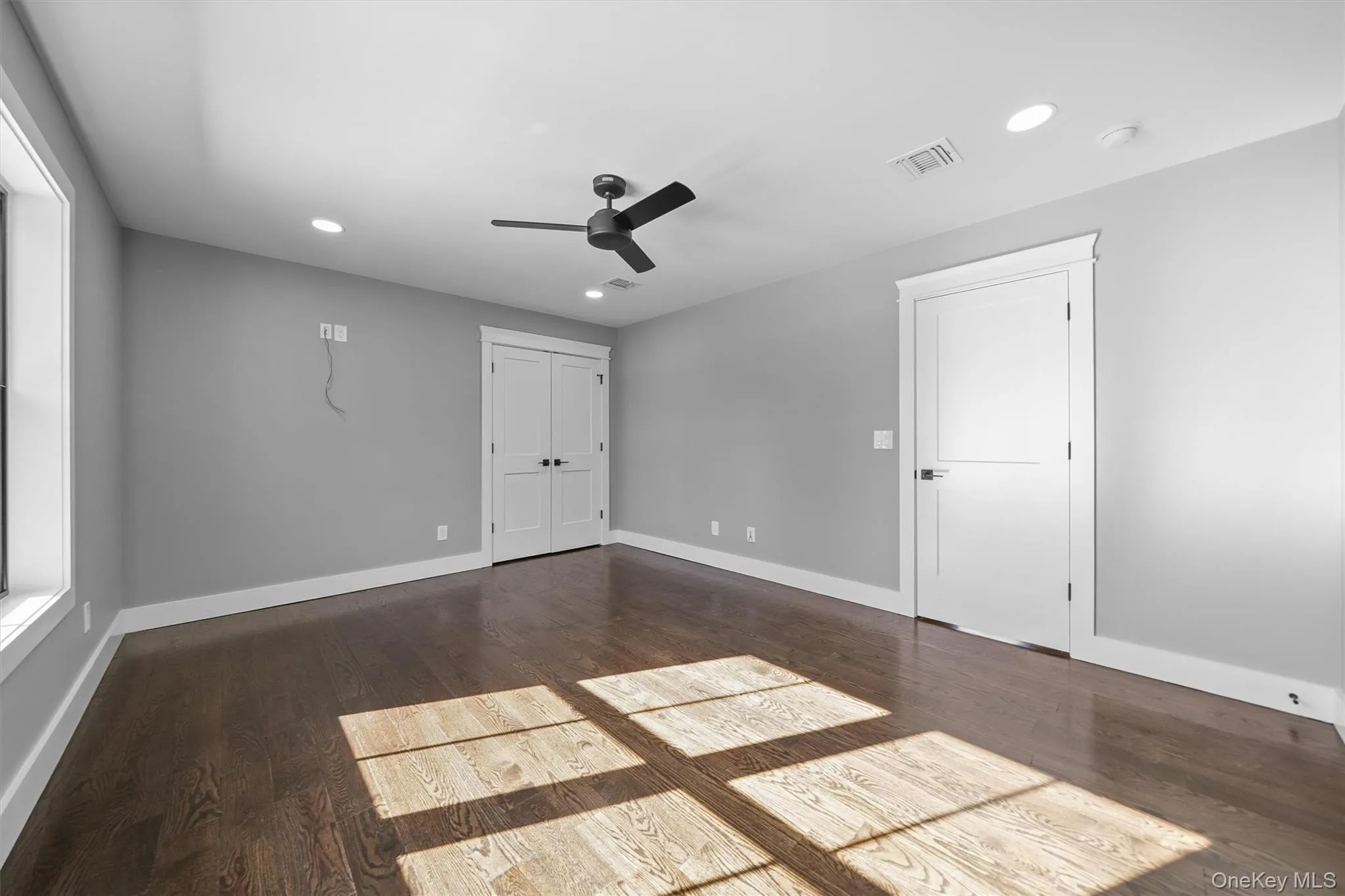Pictures of a similar home recently completed by the builder. Pictures of a similar home recently completed by the builder.