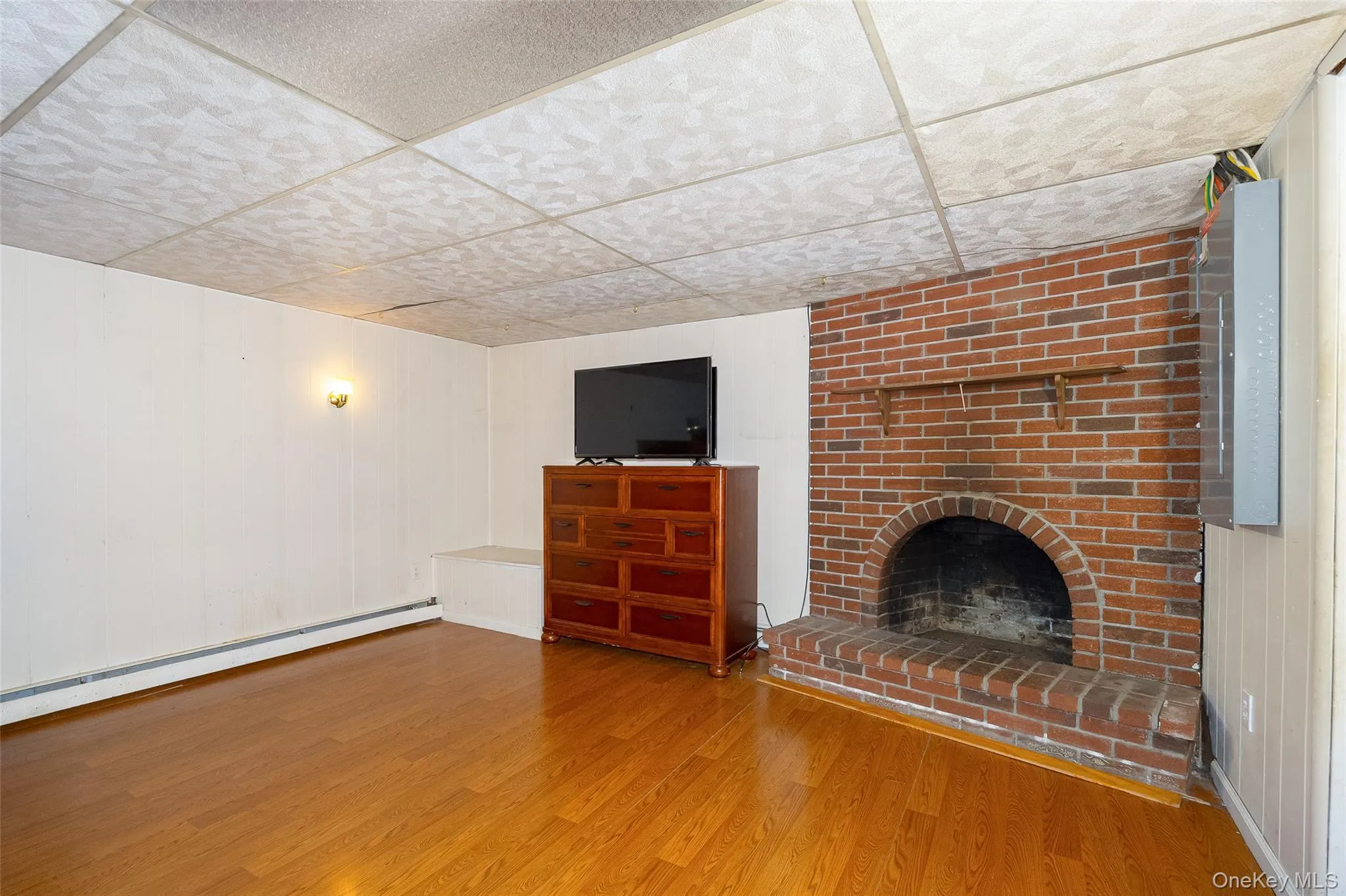 2 Lawrence Road, Hyde Park, NY, 3 Bedrooms Bedrooms, 7 Rooms Rooms,2 BathroomsBathrooms,Residential,For Rent,Lawrence,0,990558 2 Lawrence Road, Hyde Park, NY, 3 Bedrooms Bedrooms, 7 Rooms Rooms,2 BathroomsBathrooms,Residential,For Rent,Lawrence,0,990558