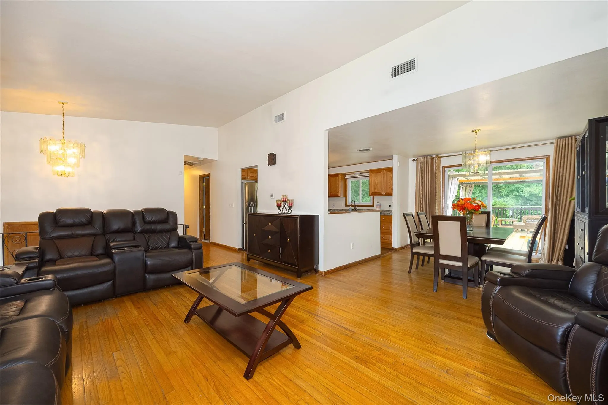 2 Lawrence Road, Hyde Park, NY, 3 Bedrooms Bedrooms, 7 Rooms Rooms,2 BathroomsBathrooms,Residential,For Rent,Lawrence,0,990558 2 Lawrence Road, Hyde Park, NY, 3 Bedrooms Bedrooms, 7 Rooms Rooms,2 BathroomsBathrooms,Residential,For Rent,Lawrence,0,990558