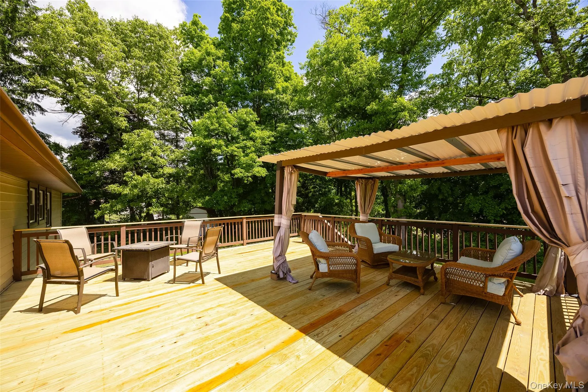 2 Lawrence Road, Hyde Park, NY, 3 Bedrooms Bedrooms, 7 Rooms Rooms,2 BathroomsBathrooms,Residential,For Rent,Lawrence,0,990558 2 Lawrence Road, Hyde Park, NY, 3 Bedrooms Bedrooms, 7 Rooms Rooms,2 BathroomsBathrooms,Residential,For Rent,Lawrence,0,990558