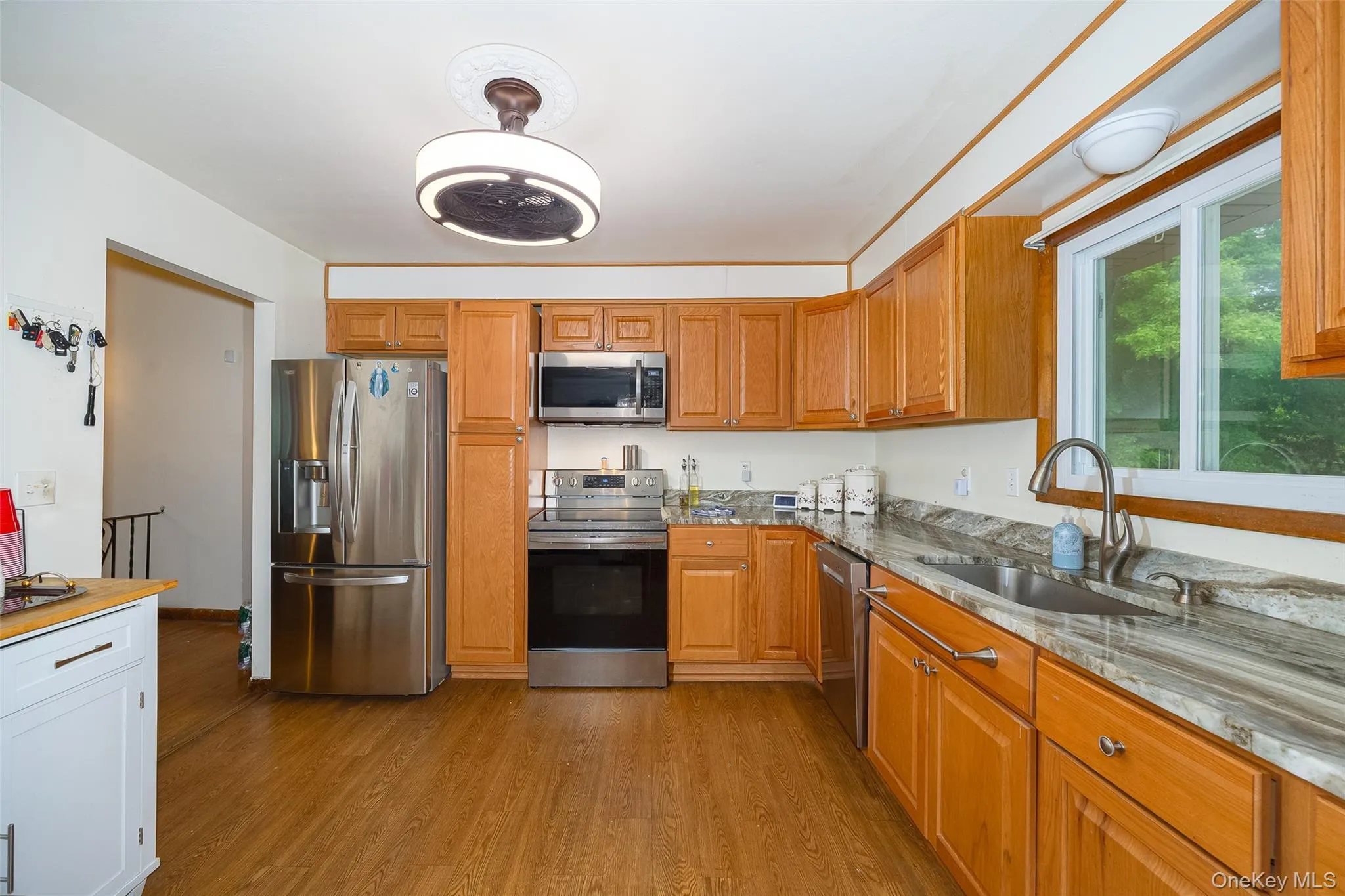 2 Lawrence Road, Hyde Park, NY, 3 Bedrooms Bedrooms, 7 Rooms Rooms,2 BathroomsBathrooms,Residential,For Rent,Lawrence,0,990558 2 Lawrence Road, Hyde Park, NY, 3 Bedrooms Bedrooms, 7 Rooms Rooms,2 BathroomsBathrooms,Residential,For Rent,Lawrence,0,990558