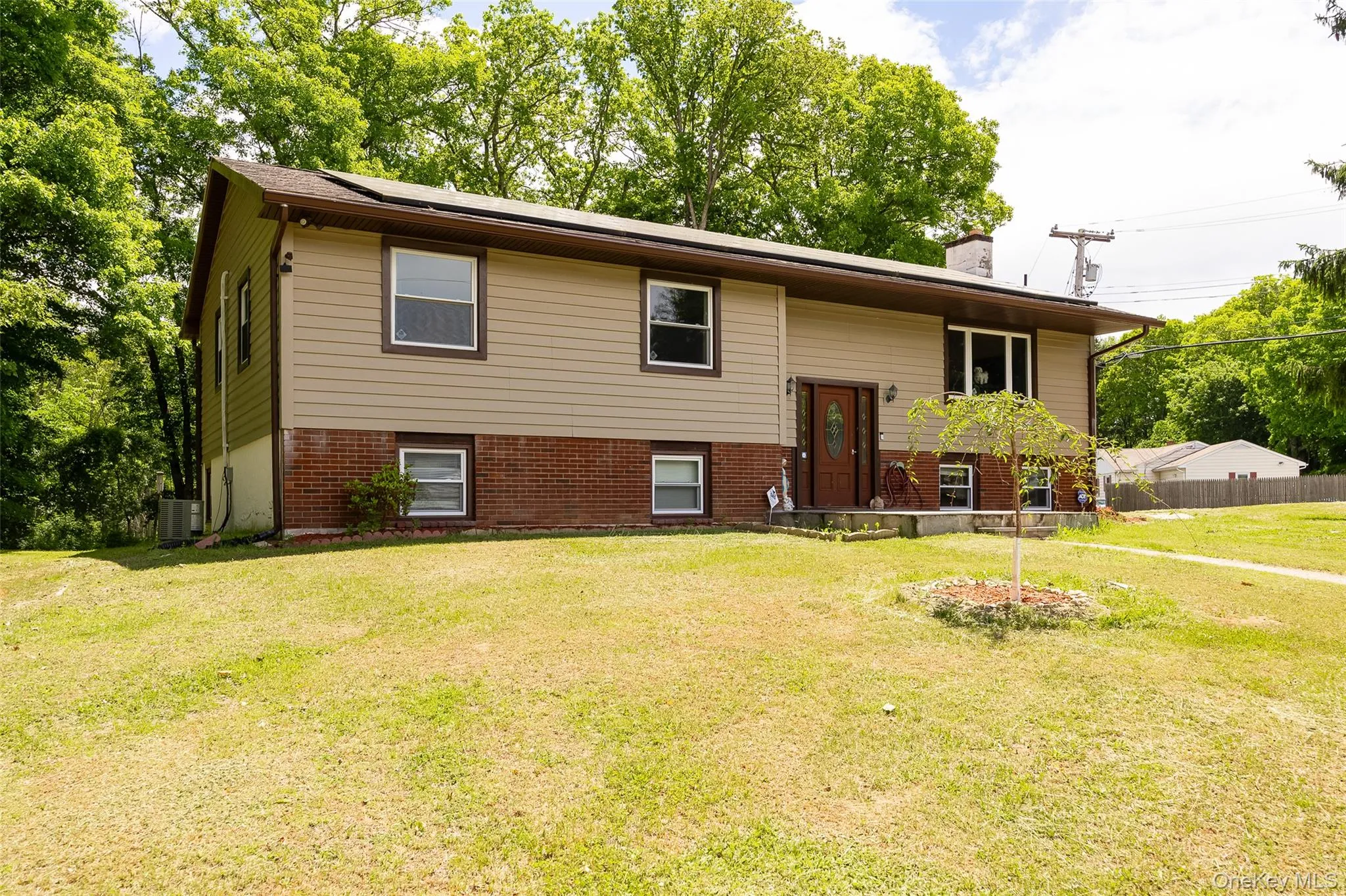 2 Lawrence Road, Hyde Park, NY, 3 Bedrooms Bedrooms, 7 Rooms Rooms,2 BathroomsBathrooms,Residential,For Rent,Lawrence,0,990558 2 Lawrence Road, Hyde Park, NY, 3 Bedrooms Bedrooms, 7 Rooms Rooms,2 BathroomsBathrooms,Residential,For Rent,Lawrence,0,990558