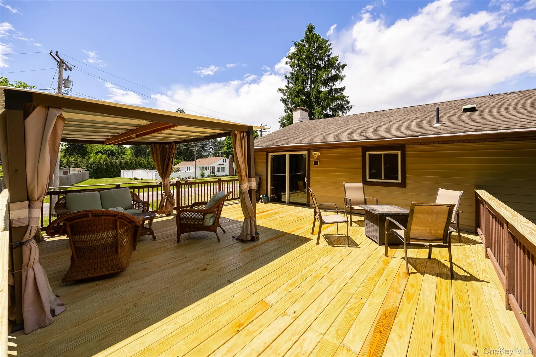2 Lawrence Road, Hyde Park, NY, 3 Bedrooms Bedrooms, 7 Rooms Rooms,2 BathroomsBathrooms,Residential,For Rent,Lawrence,0,990558 2 Lawrence Road, Hyde Park, NY, 3 Bedrooms Bedrooms, 7 Rooms Rooms,2 BathroomsBathrooms,Residential,For Rent,Lawrence,0,990558