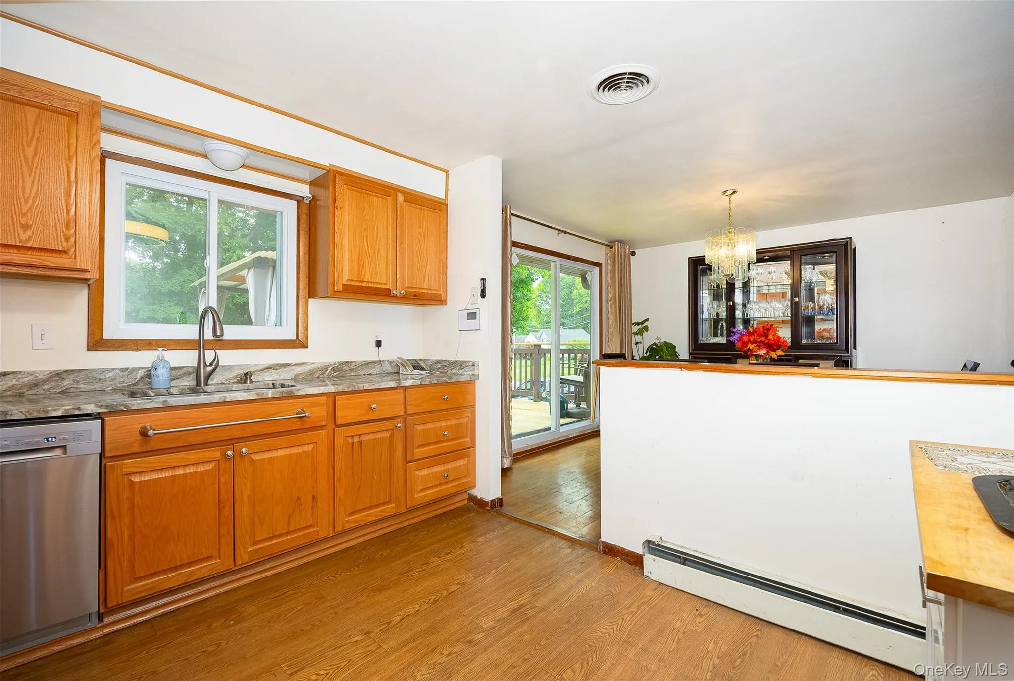 2 Lawrence Road, Hyde Park, NY, 3 Bedrooms Bedrooms, 7 Rooms Rooms,2 BathroomsBathrooms,Residential,For Rent,Lawrence,0,990558 2 Lawrence Road, Hyde Park, NY, 3 Bedrooms Bedrooms, 7 Rooms Rooms,2 BathroomsBathrooms,Residential,For Rent,Lawrence,0,990558