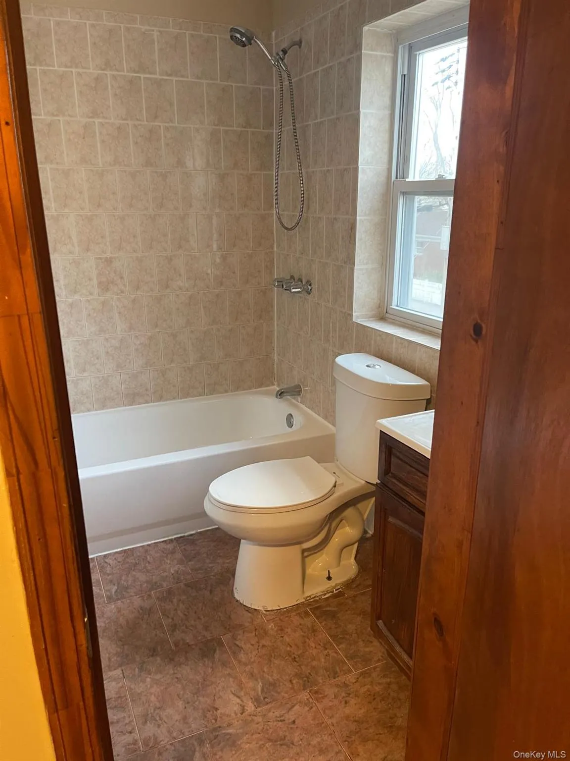 178-45 145th Road, New York, NY, 3 Bedrooms Bedrooms, 6 Rooms Rooms,1 BathroomBathrooms,Residential Lease,For Rent,145th,0,990562 178-45 145th Road, New York, NY, 3 Bedrooms Bedrooms, 6 Rooms Rooms,1 BathroomBathrooms,Residential Lease,For Rent,145th,0,990562