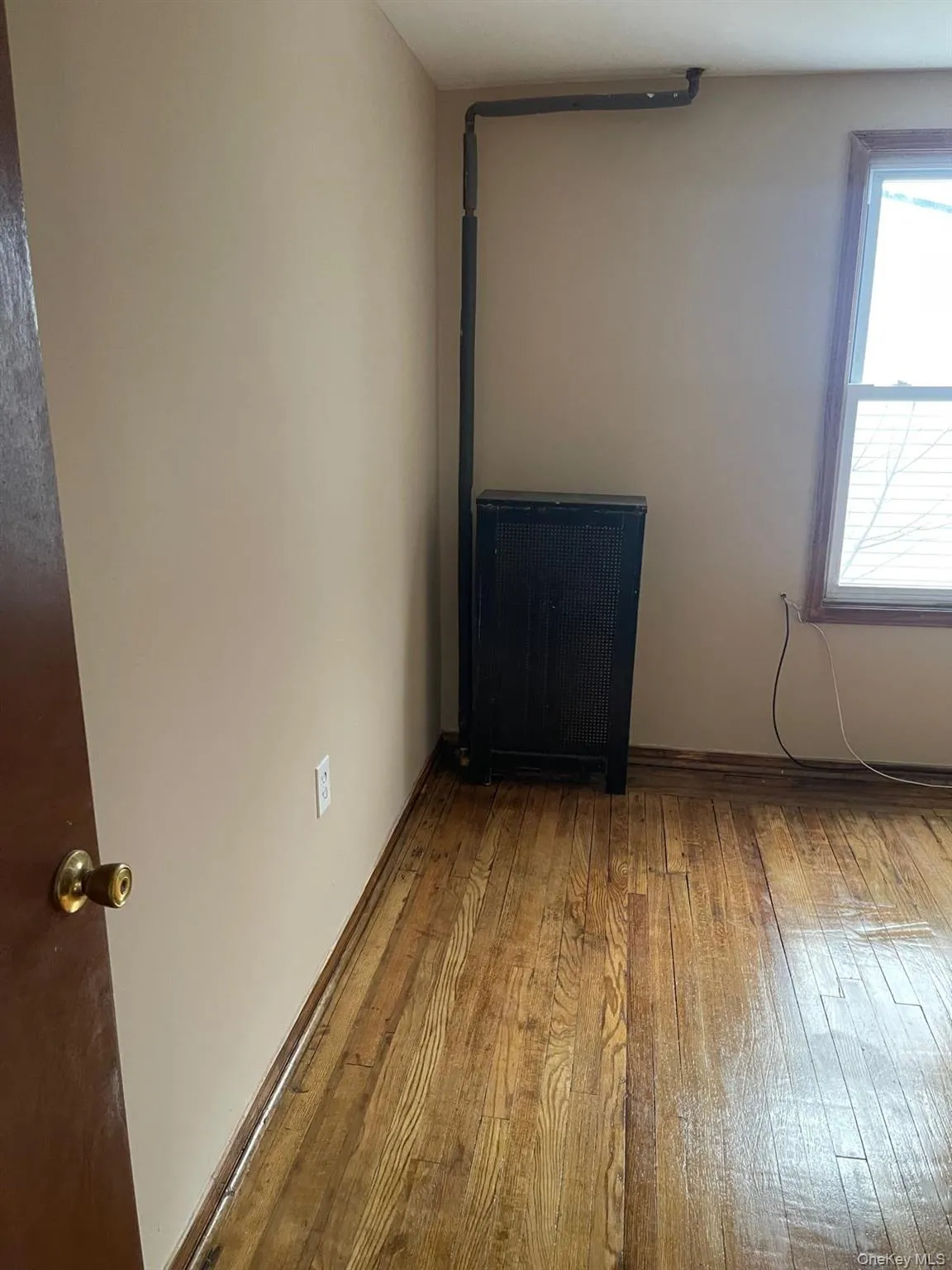 178-45 145th Road, New York, NY, 3 Bedrooms Bedrooms, 6 Rooms Rooms,1 BathroomBathrooms,Residential Lease,For Rent,145th,0,990562 178-45 145th Road, New York, NY, 3 Bedrooms Bedrooms, 6 Rooms Rooms,1 BathroomBathrooms,Residential Lease,For Rent,145th,0,990562