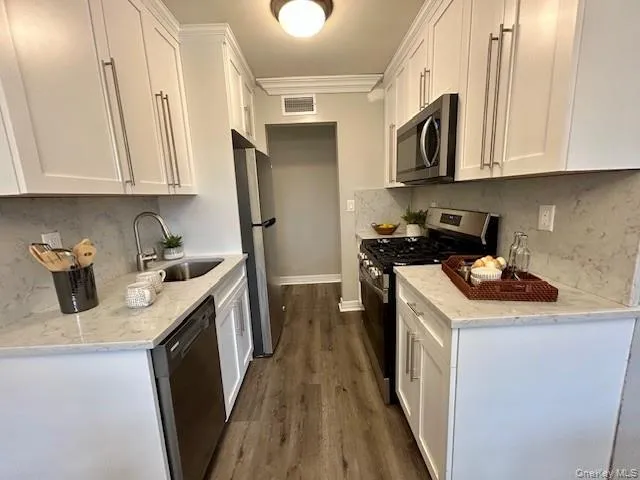 111 College Road, Brookhaven, NY, 1 Bedroom Bedrooms, 4 Rooms Rooms,1 BathroomBathrooms,Residential Lease,For Rent,College,0,990564 111 College Road, Brookhaven, NY, 1 Bedroom Bedrooms, 4 Rooms Rooms,1 BathroomBathrooms,Residential Lease,For Rent,College,0,990564