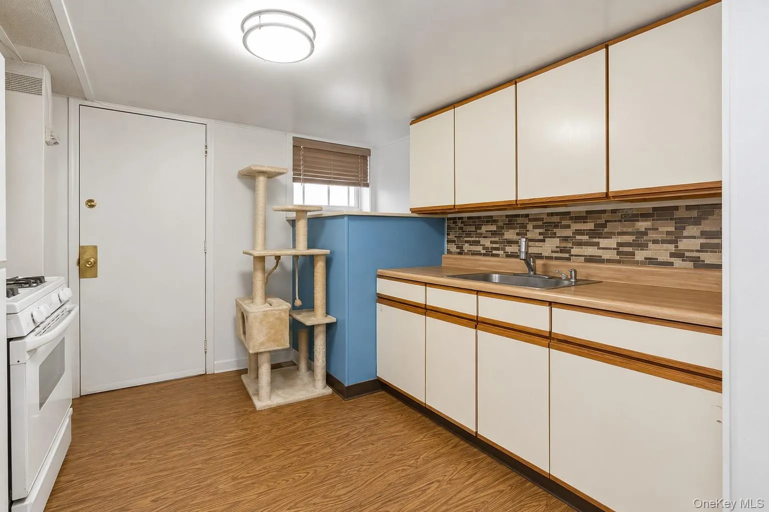 2904 164th Street, New York, NY, 3 Bedrooms Bedrooms, 8 Rooms Rooms,2 BathroomsBathrooms,Residential,For Rent,164th,0,990567 2904 164th Street, New York, NY, 3 Bedrooms Bedrooms, 8 Rooms Rooms,2 BathroomsBathrooms,Residential,For Rent,164th,0,990567
