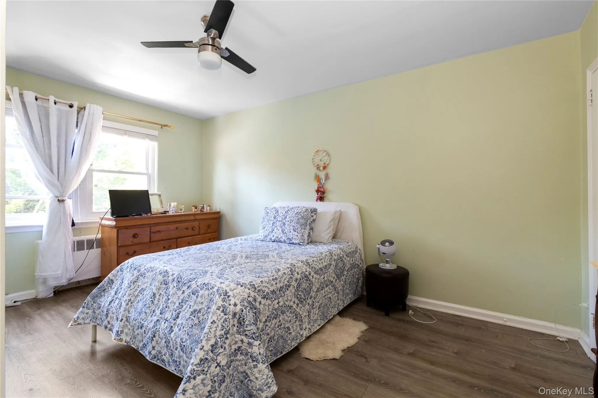 2904 164th Street, New York, NY, 3 Bedrooms Bedrooms, 8 Rooms Rooms,2 BathroomsBathrooms,Residential,For Rent,164th,0,990567 2904 164th Street, New York, NY, 3 Bedrooms Bedrooms, 8 Rooms Rooms,2 BathroomsBathrooms,Residential,For Rent,164th,0,990567