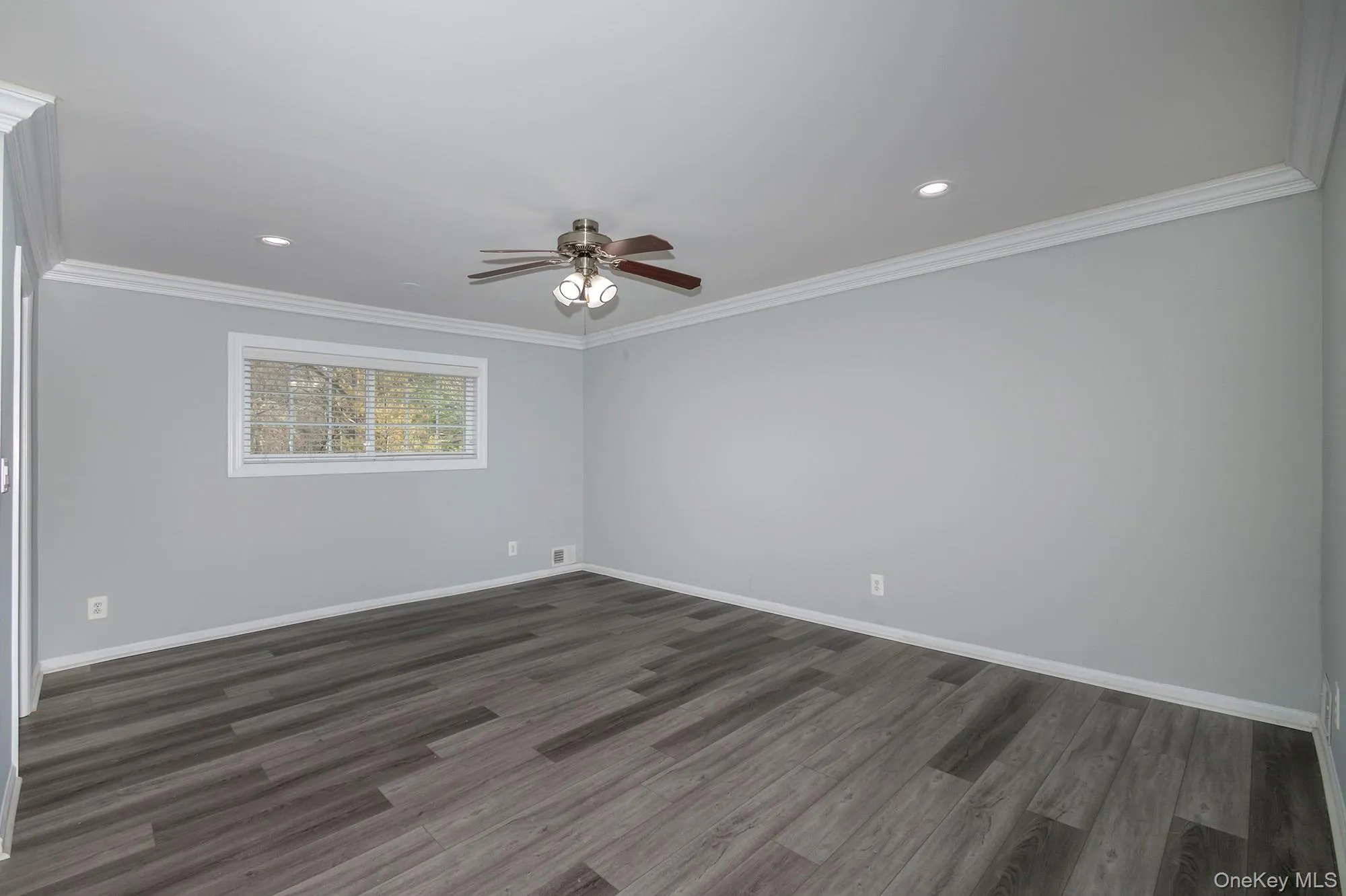 5-1A Dark Hollow Road, Brookhaven, NY, 1 Bedroom Bedrooms, 4 Rooms Rooms,1 BathroomBathrooms,Residential Lease,For Rent,Dark Hollow,0,990574 5-1A Dark Hollow Road, Brookhaven, NY, 1 Bedroom Bedrooms, 4 Rooms Rooms,1 BathroomBathrooms,Residential Lease,For Rent,Dark Hollow,0,990574