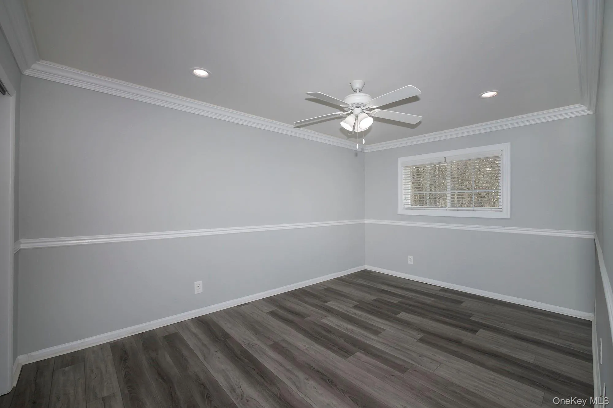 5-1A Dark Hollow Road, Brookhaven, NY, 1 Bedroom Bedrooms, 4 Rooms Rooms,1 BathroomBathrooms,Residential Lease,For Rent,Dark Hollow,0,990574 5-1A Dark Hollow Road, Brookhaven, NY, 1 Bedroom Bedrooms, 4 Rooms Rooms,1 BathroomBathrooms,Residential Lease,For Rent,Dark Hollow,0,990574