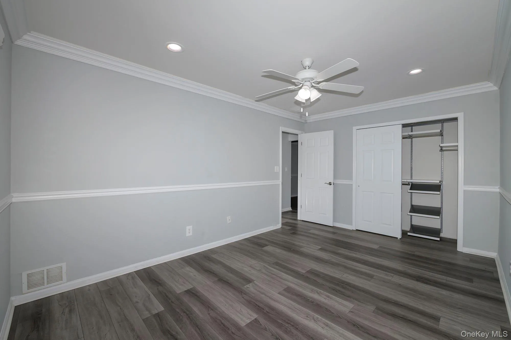 5-1A Dark Hollow Road, Brookhaven, NY, 1 Bedroom Bedrooms, 4 Rooms Rooms,1 BathroomBathrooms,Residential Lease,For Rent,Dark Hollow,0,990574 5-1A Dark Hollow Road, Brookhaven, NY, 1 Bedroom Bedrooms, 4 Rooms Rooms,1 BathroomBathrooms,Residential Lease,For Rent,Dark Hollow,0,990574