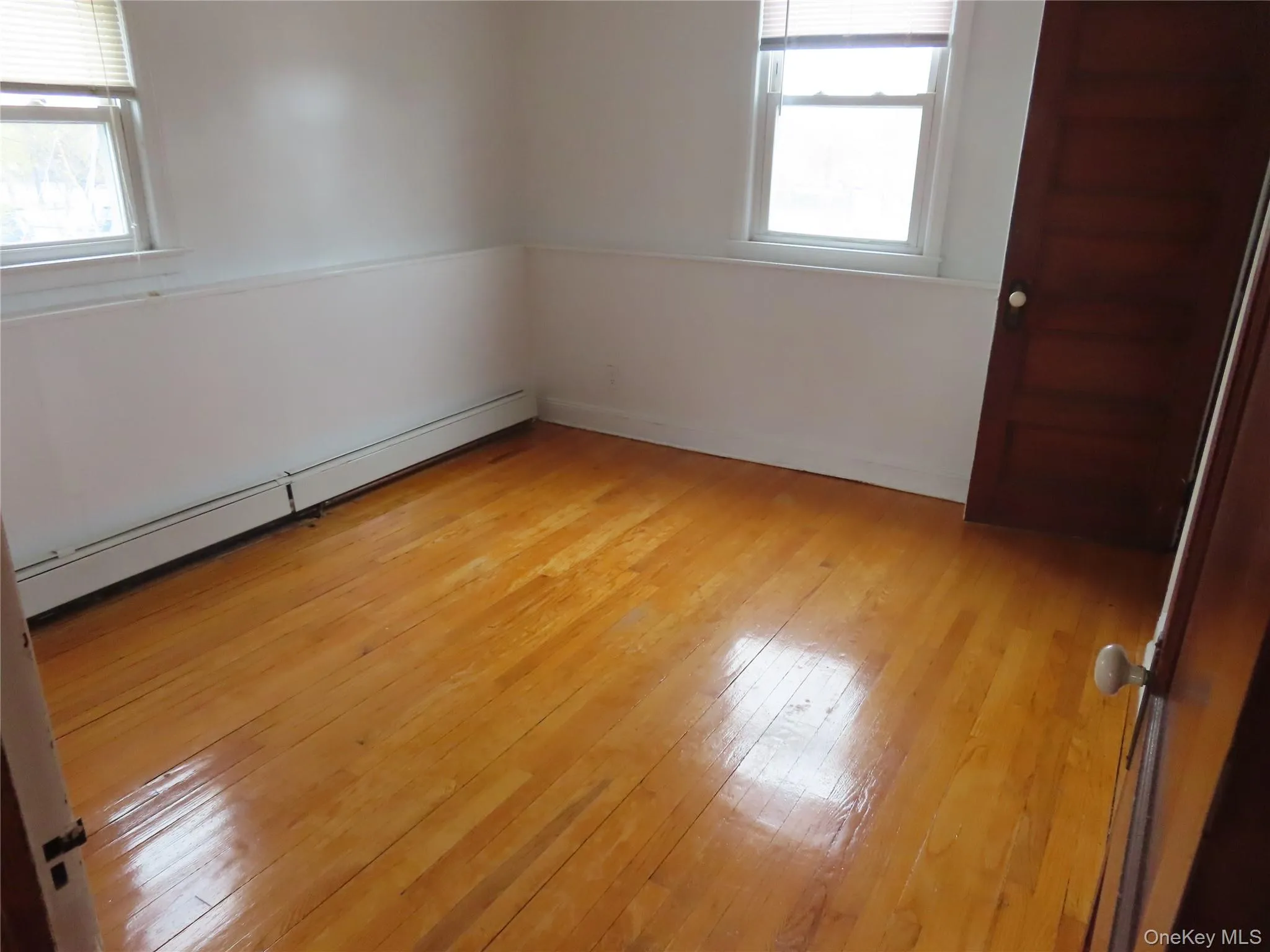 78A Upper Deer Park Avenue, Babylon, NY, 1 Bedroom Bedrooms, 3 Rooms Rooms,1 BathroomBathrooms,Residential Lease,For Rent,Deer Park,0,990576 78A Upper Deer Park Avenue, Babylon, NY, 1 Bedroom Bedrooms, 3 Rooms Rooms,1 BathroomBathrooms,Residential Lease,For Rent,Deer Park,0,990576