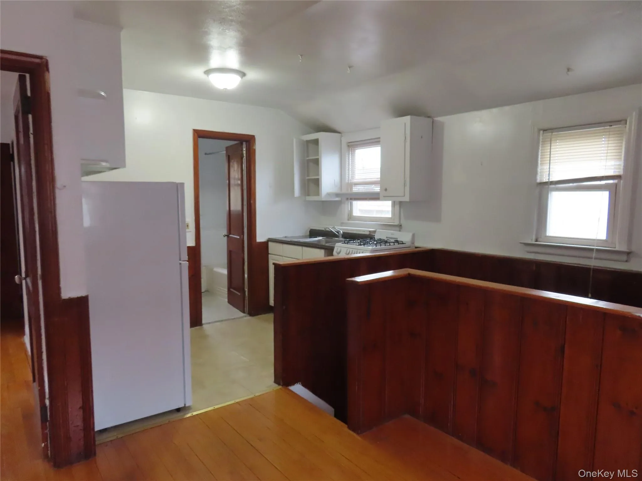 78A Upper Deer Park Avenue, Babylon, NY, 1 Bedroom Bedrooms, 3 Rooms Rooms,1 BathroomBathrooms,Residential Lease,For Rent,Deer Park,0,990576 78A Upper Deer Park Avenue, Babylon, NY, 1 Bedroom Bedrooms, 3 Rooms Rooms,1 BathroomBathrooms,Residential Lease,For Rent,Deer Park,0,990576