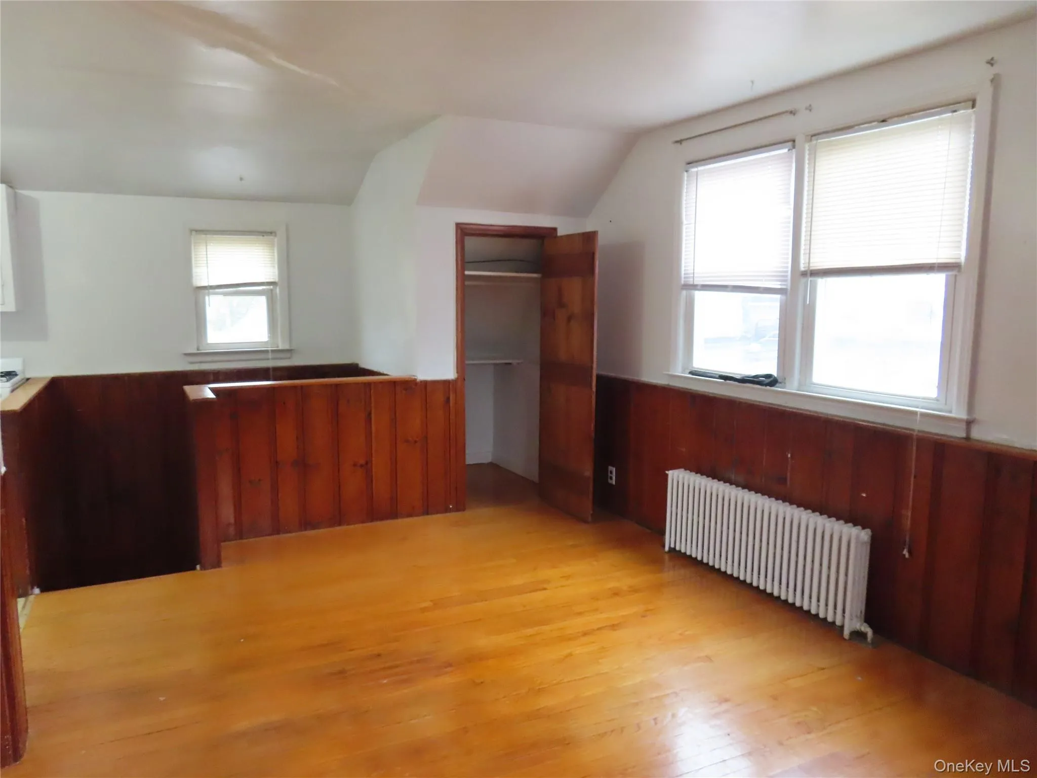 78A Upper Deer Park Avenue, Babylon, NY, 1 Bedroom Bedrooms, 3 Rooms Rooms,1 BathroomBathrooms,Residential Lease,For Rent,Deer Park,0,990576 78A Upper Deer Park Avenue, Babylon, NY, 1 Bedroom Bedrooms, 3 Rooms Rooms,1 BathroomBathrooms,Residential Lease,For Rent,Deer Park,0,990576
