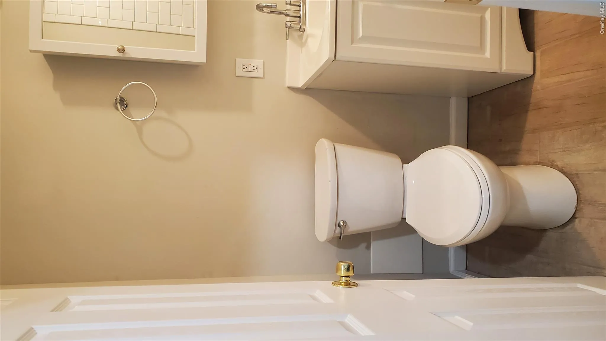 460 Old Town Road, Brookhaven, NY, 1 Bedroom Bedrooms, 4 Rooms Rooms,1 BathroomBathrooms,Residential Lease,For Rent,Old Town,0,990585 460 Old Town Road, Brookhaven, NY, 1 Bedroom Bedrooms, 4 Rooms Rooms,1 BathroomBathrooms,Residential Lease,For Rent,Old Town,0,990585